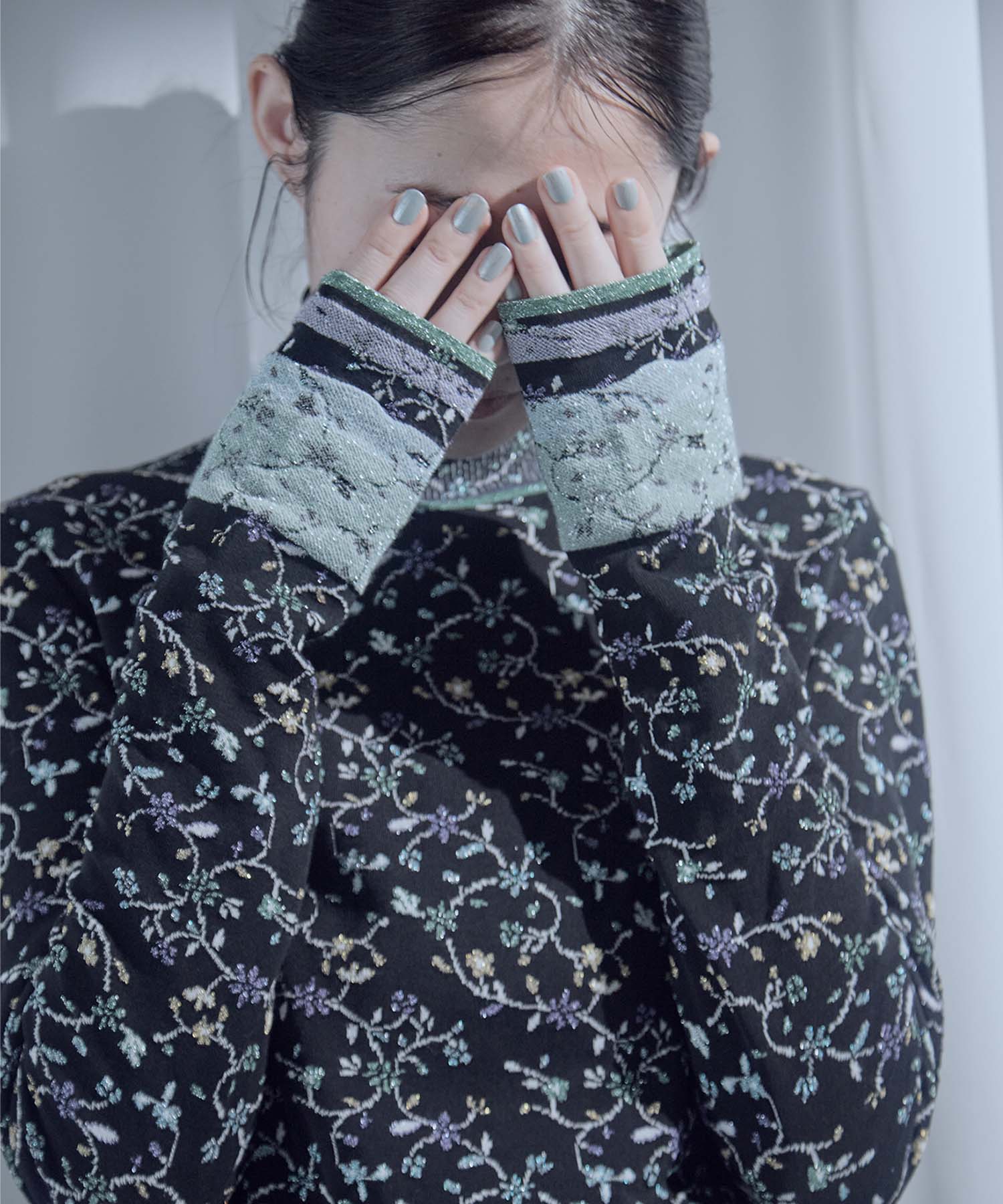 Floral Motif Glitter High Neck Knit Top Mame Kurogouchi