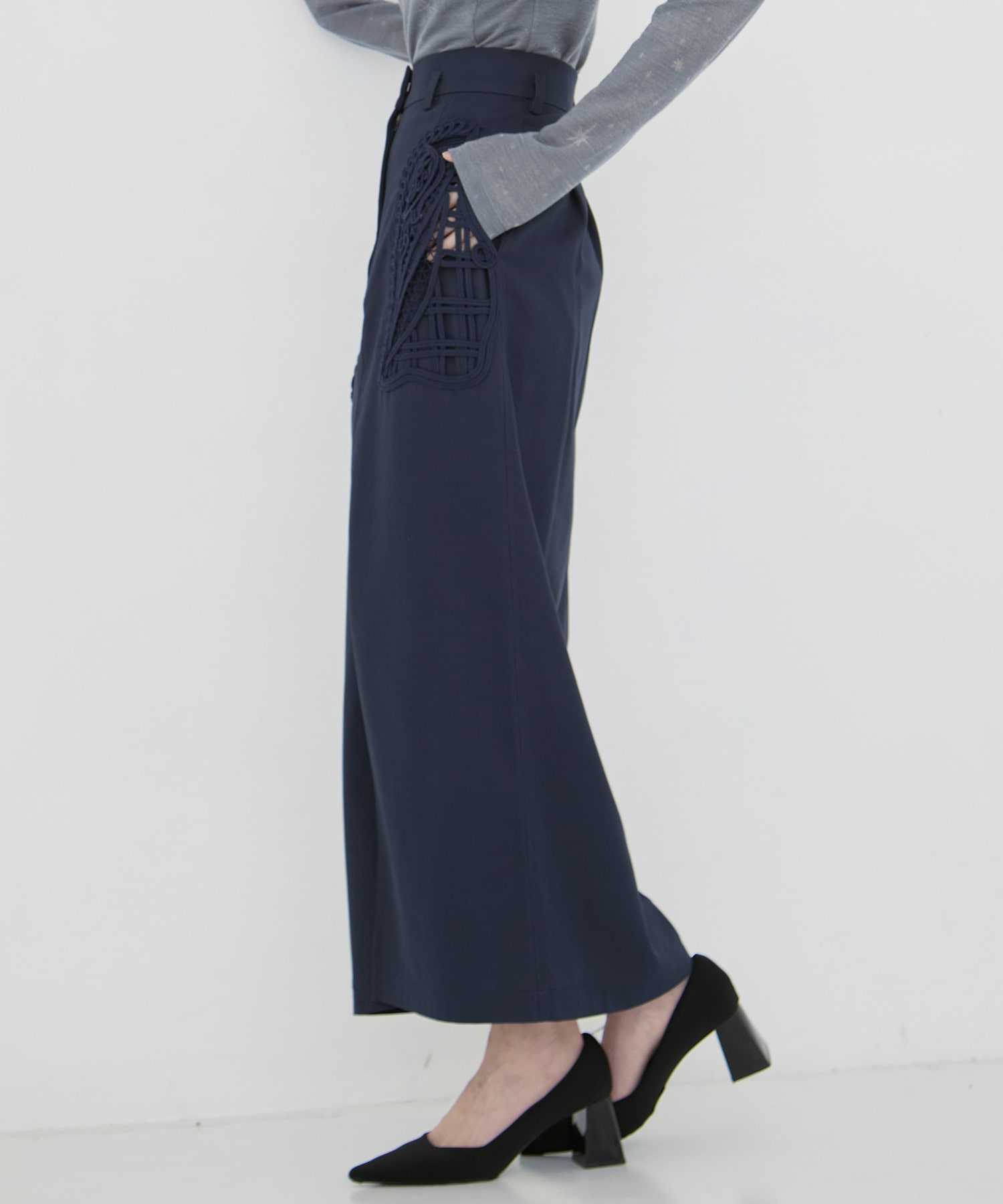 Cording Embroidery Detailed I-line Skirt Mame Kurogouchi