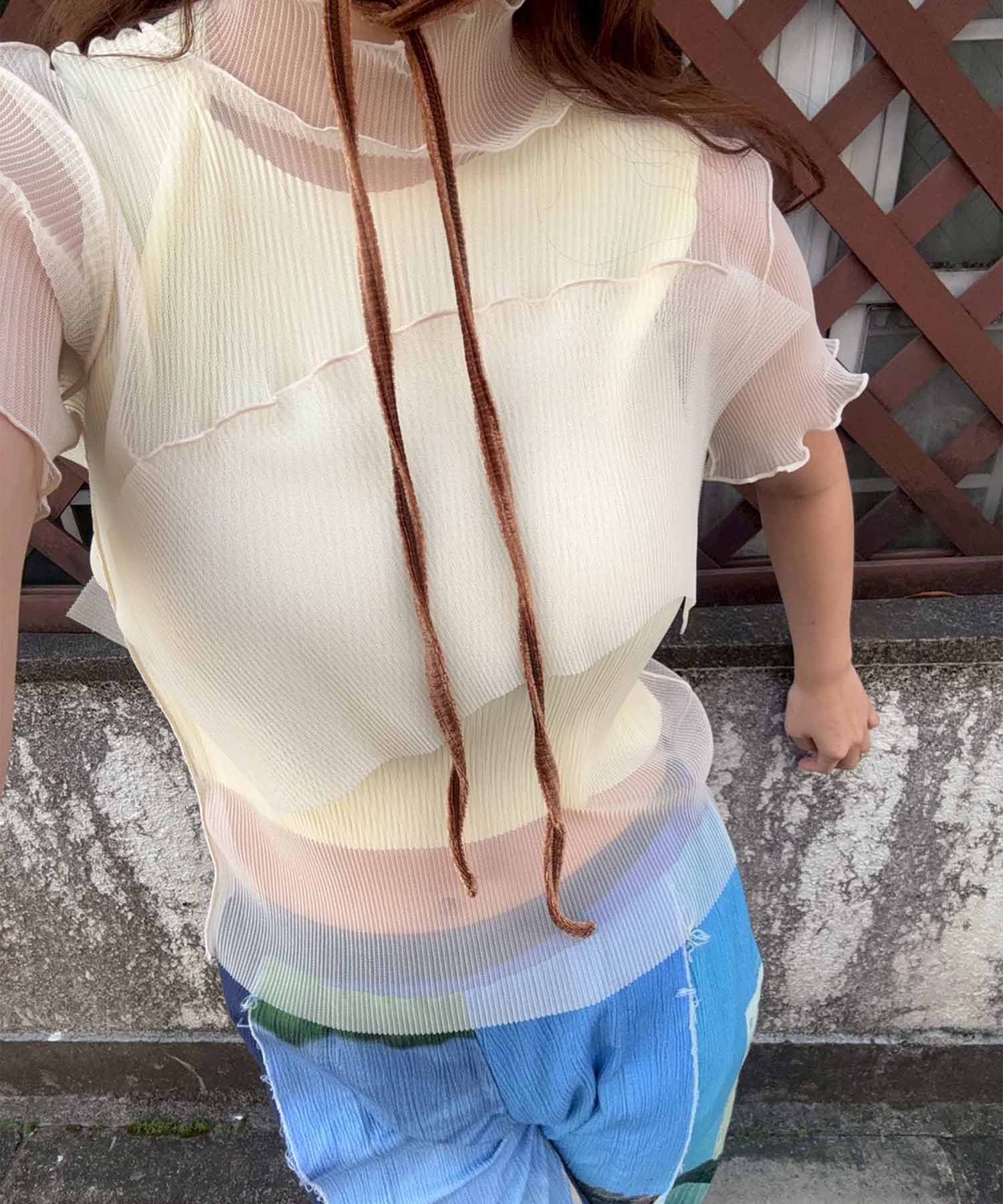 GHOST TODO TOP SHORTSLEEVE HIGHNECK +INNER kotohayokozawa