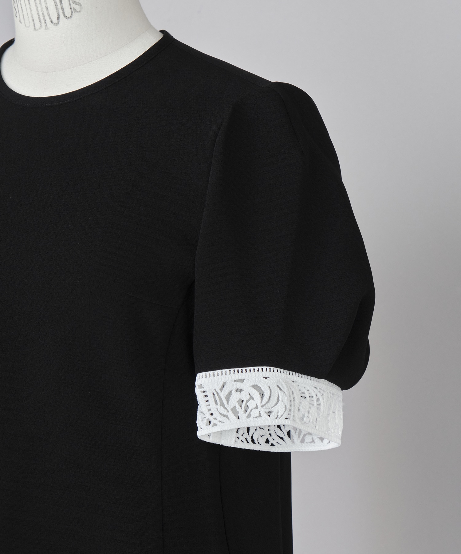 Triacetate Polyester Embroidered Short Sleeve Top Mame Kurogouchi