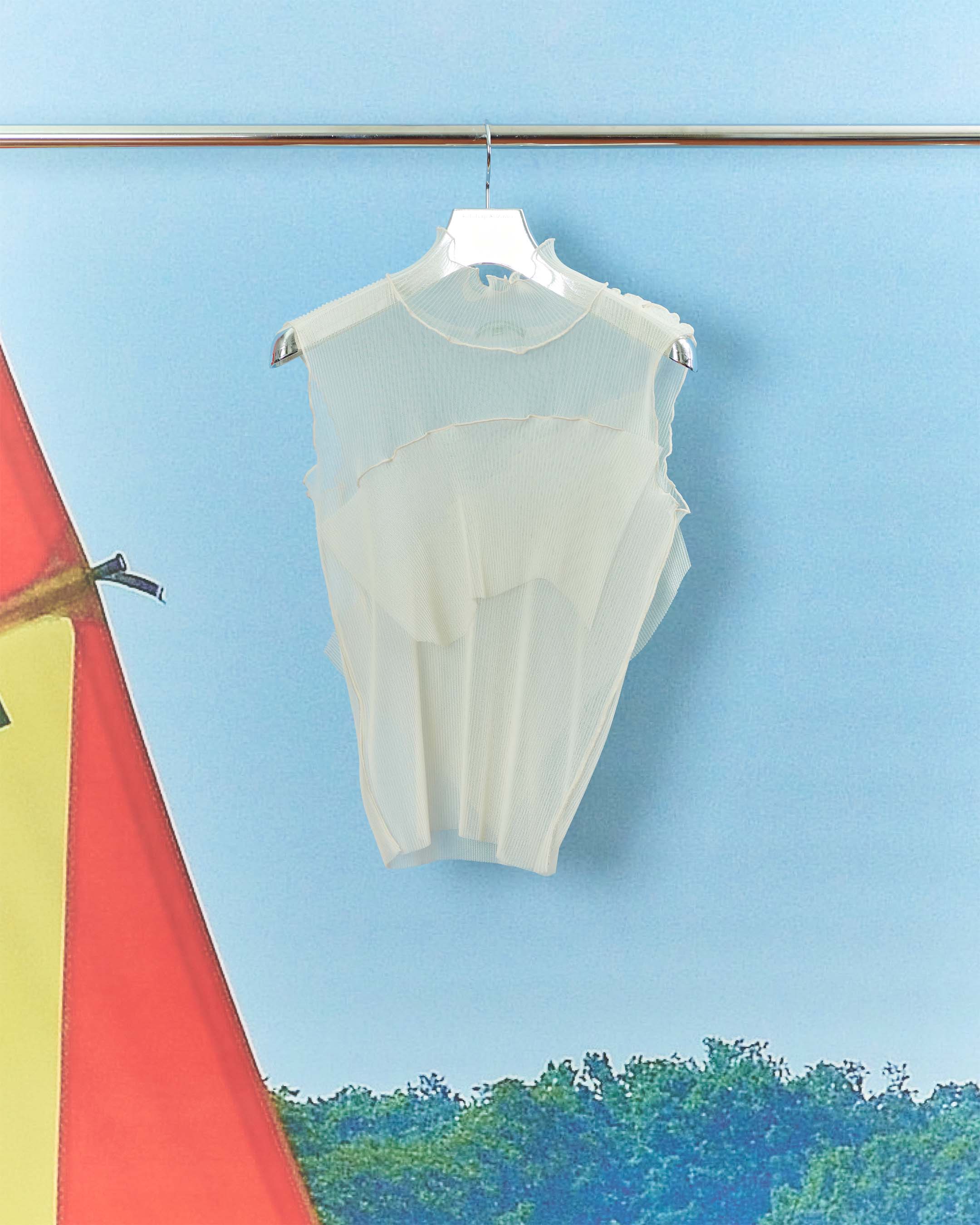 GHOST TODO TOP *SLEEVELESS HIGHNECK +INNER kotohayokozawa