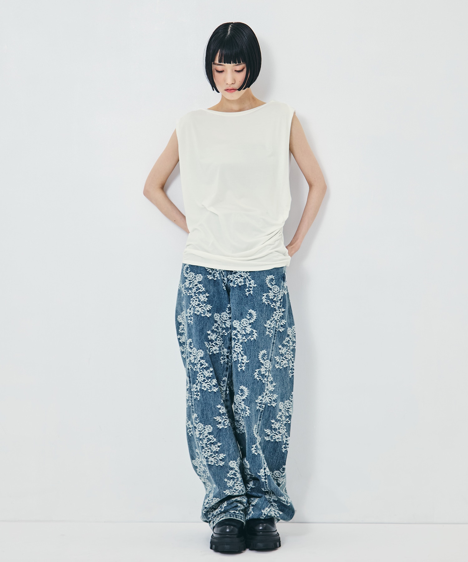 別注collagen no sleeve tops determ