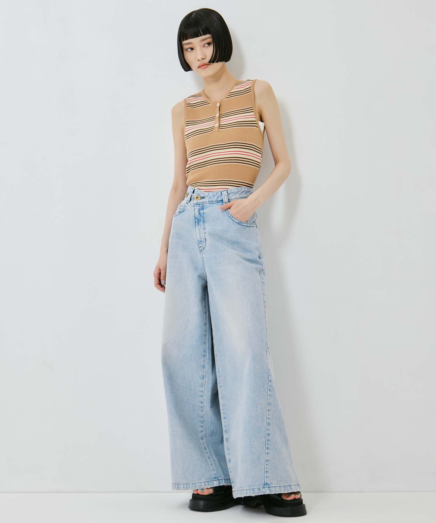 Bleached Baggy Jeans STUDIOUS