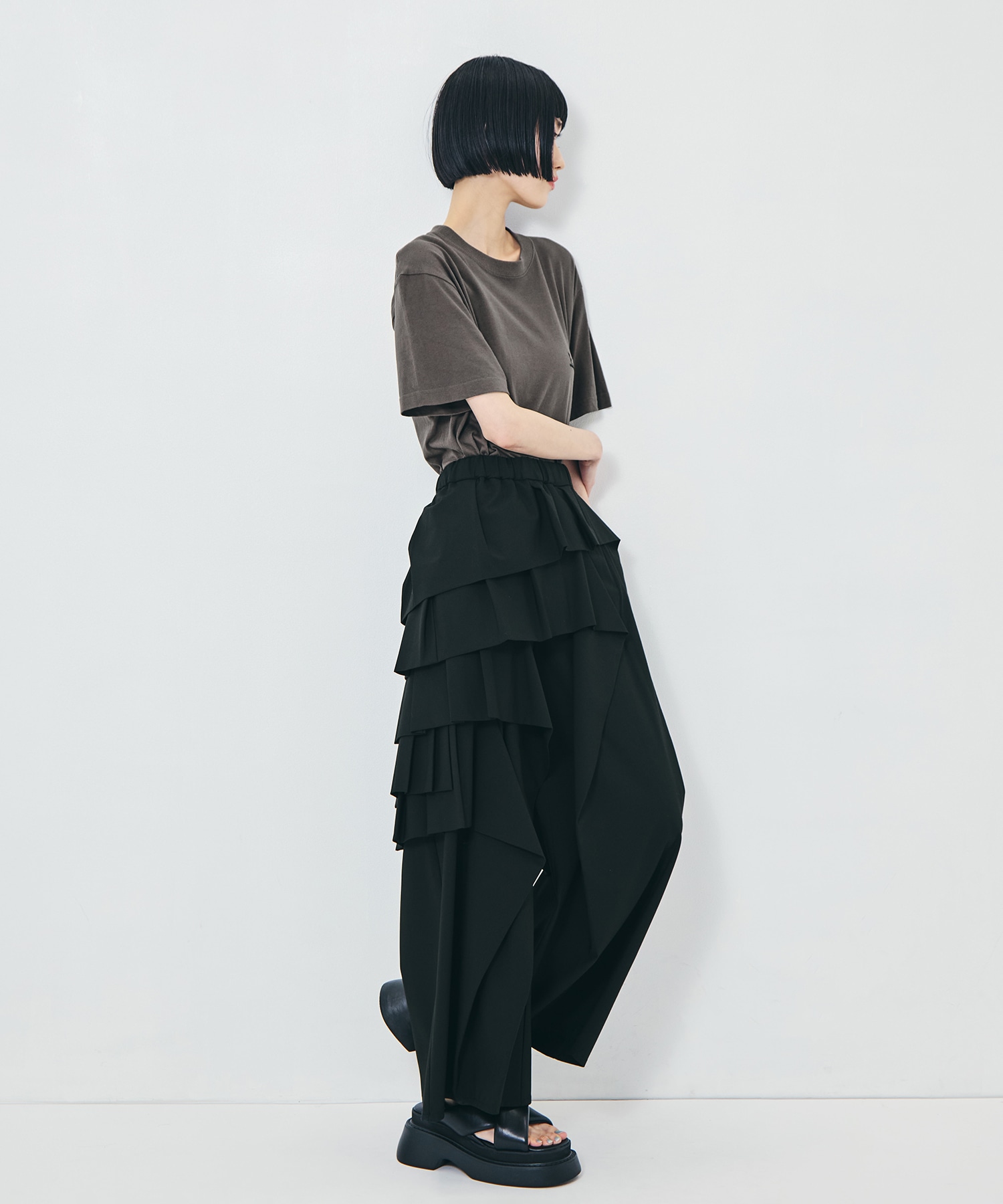 別注 RUFFLE PANTS TAAKK