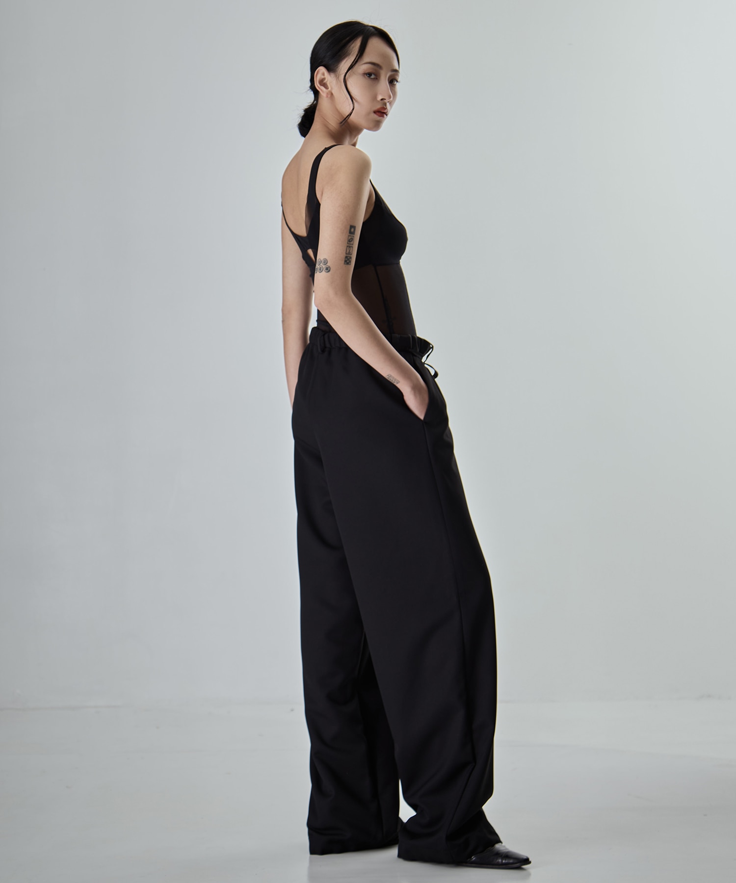 WOOLY TEXTURE EASY TROUSERS Maison MIHARA YASUHIRO