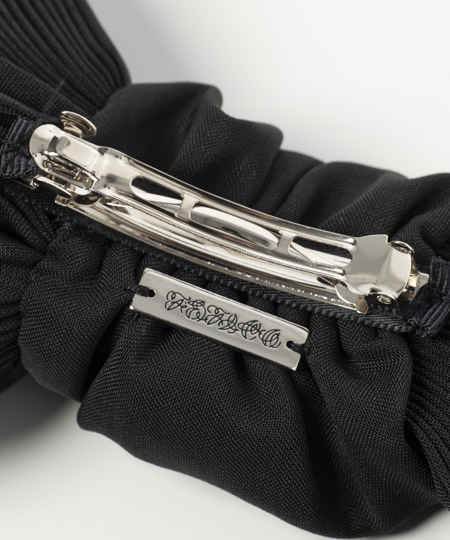 SHEER PLEATED BARRETTE FETICO