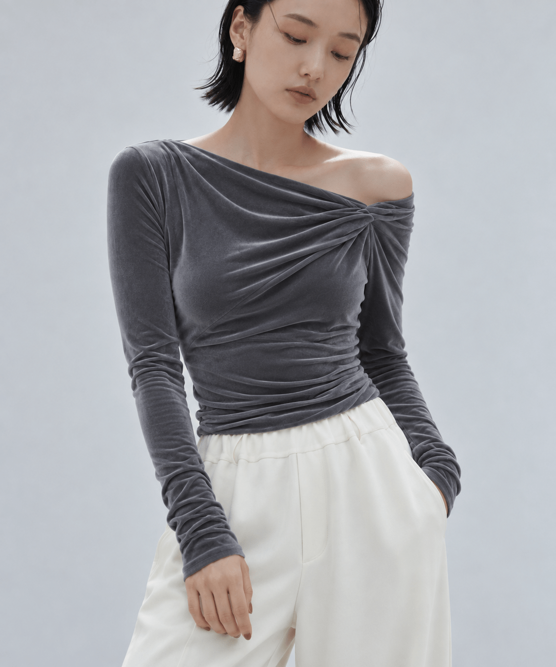 【NEW】Velours Long Tee STUDIOUS