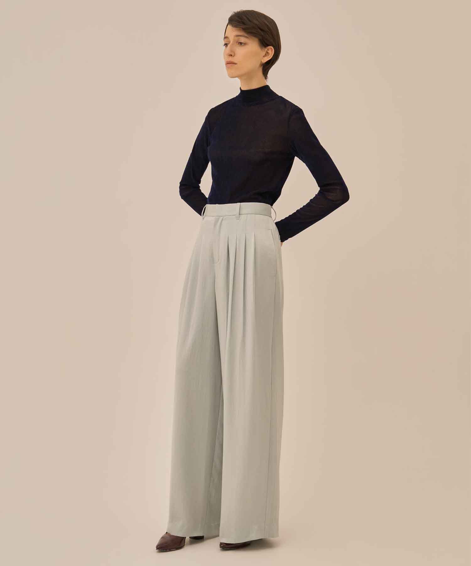 Karina tuck pants AKIRANAKA
