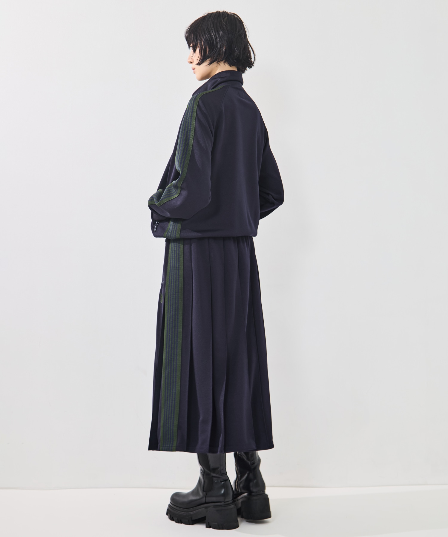 Pleated Tarack Skirt-Poly smooth Needles