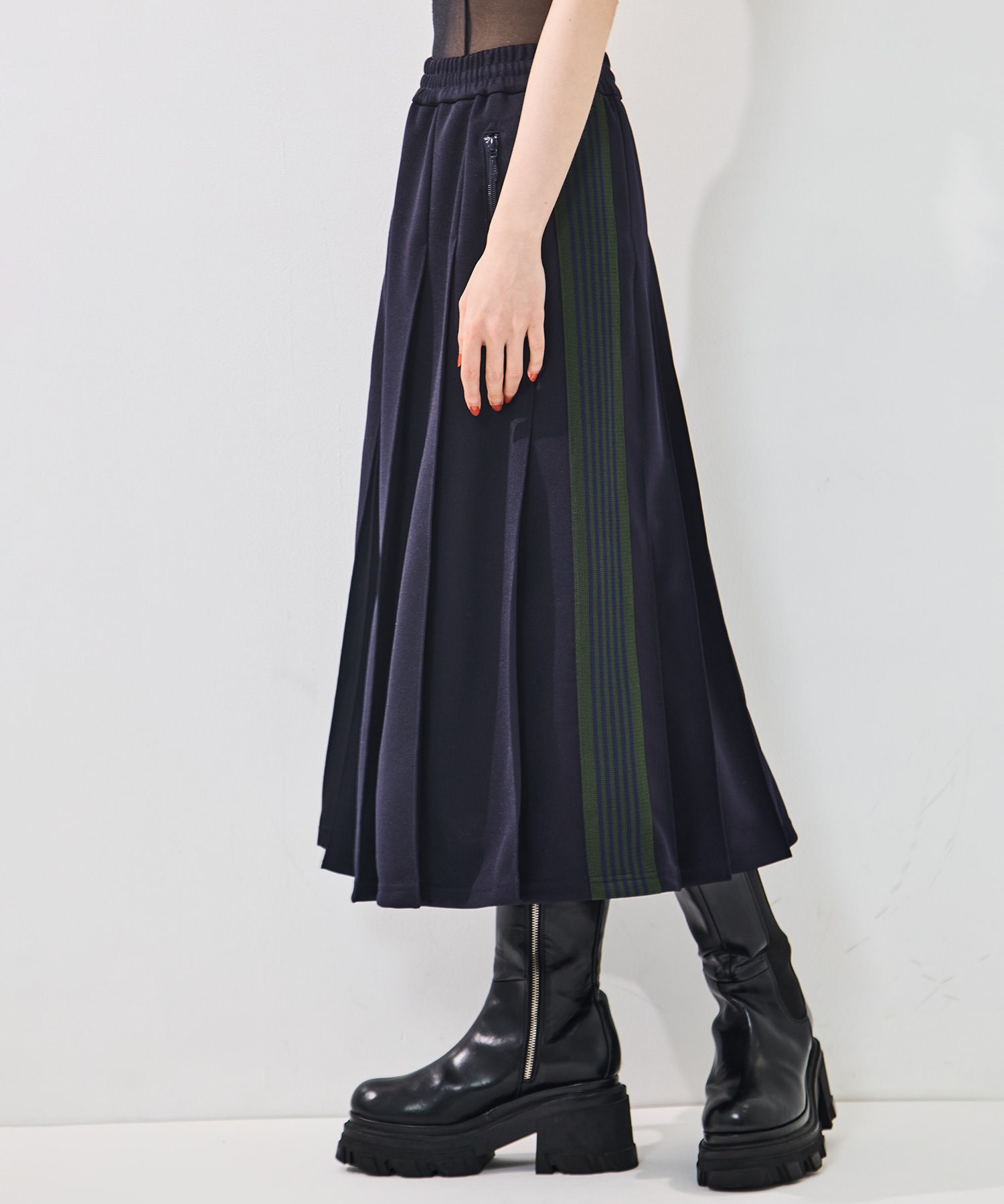 Pleated Tarack Skirt-Poly smooth Needles