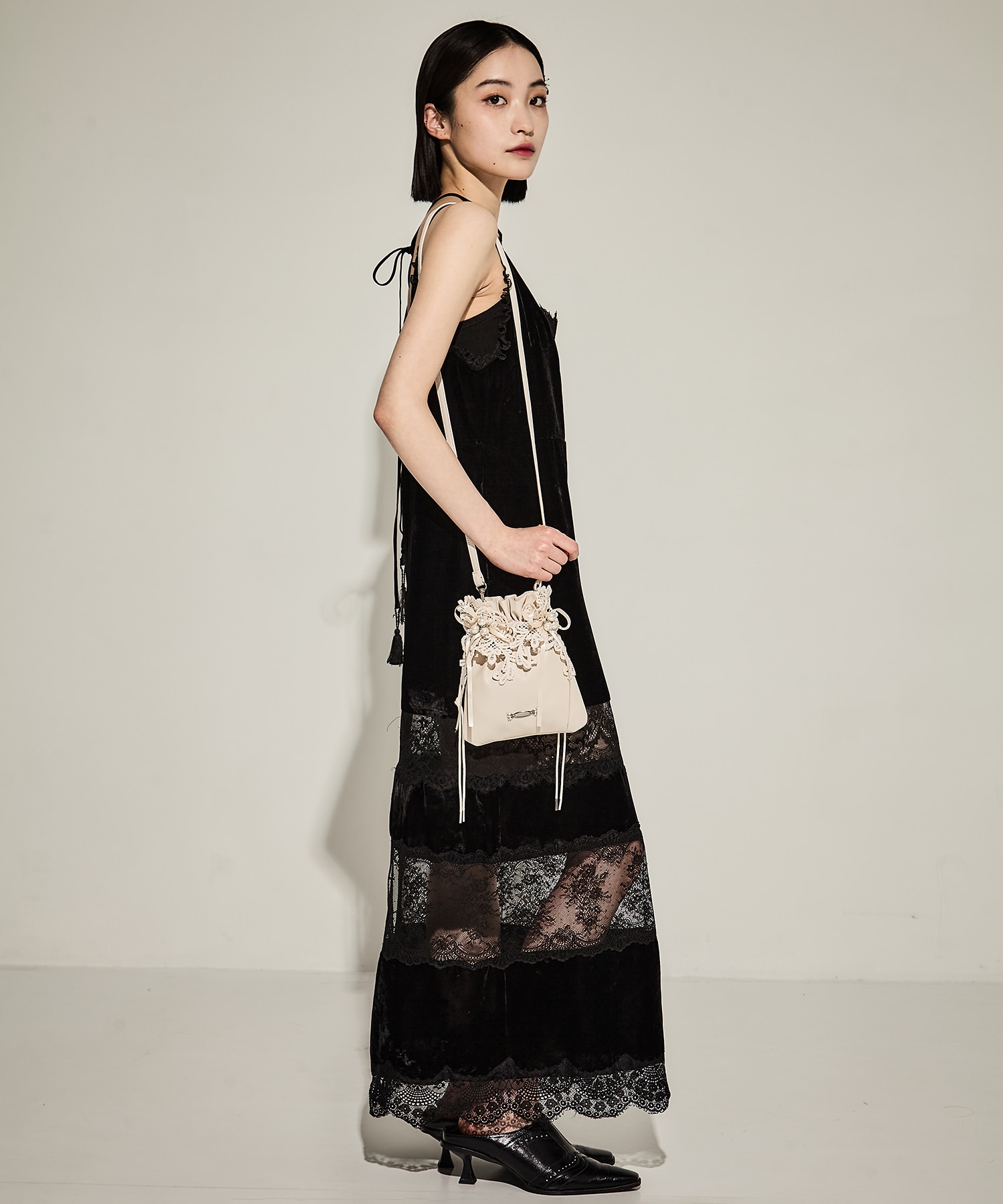 lace flower drawstring sacoche tanakadaisuke