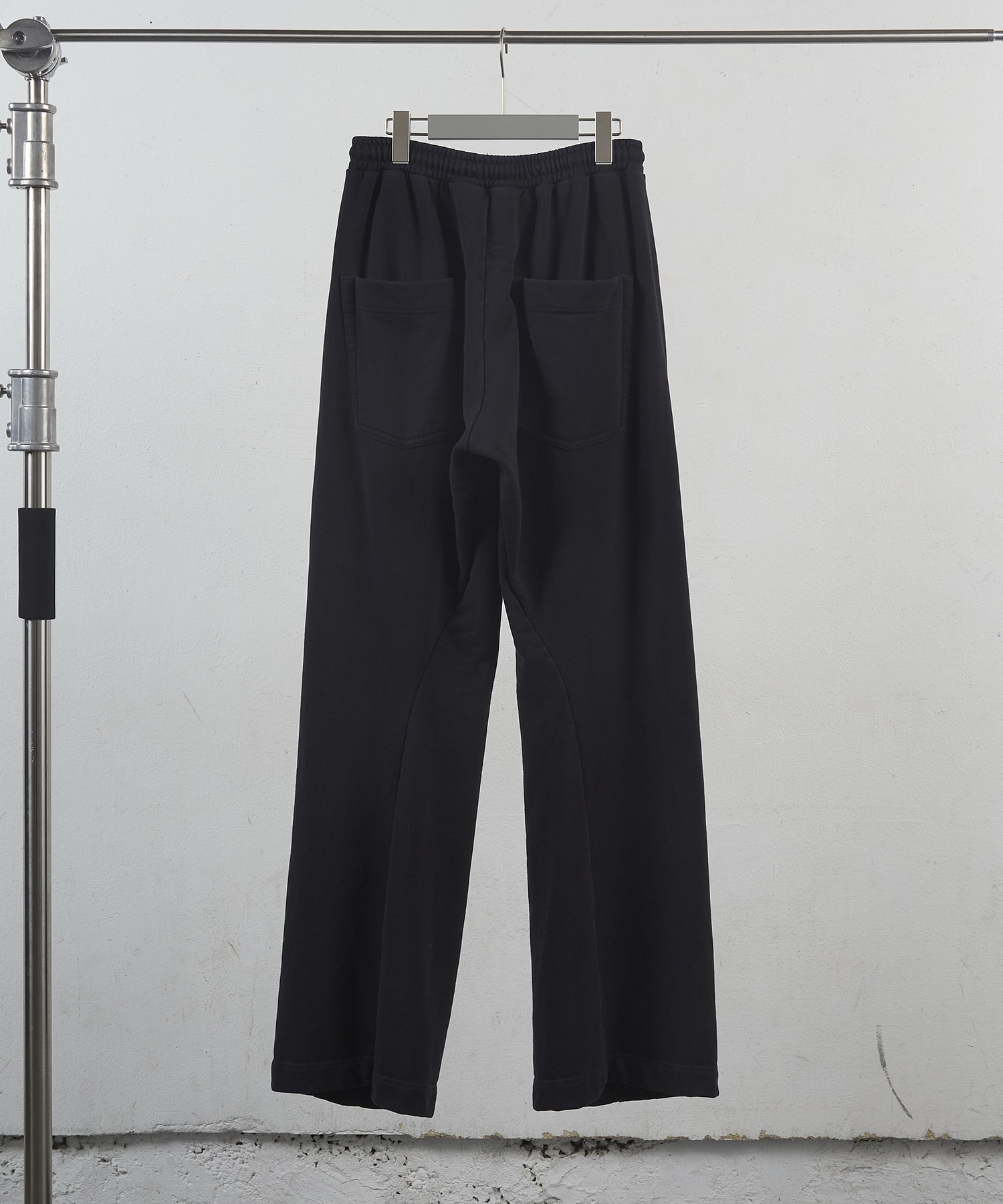 3D TWISTED LOUNGE WIDE PANTS NVRFRGT