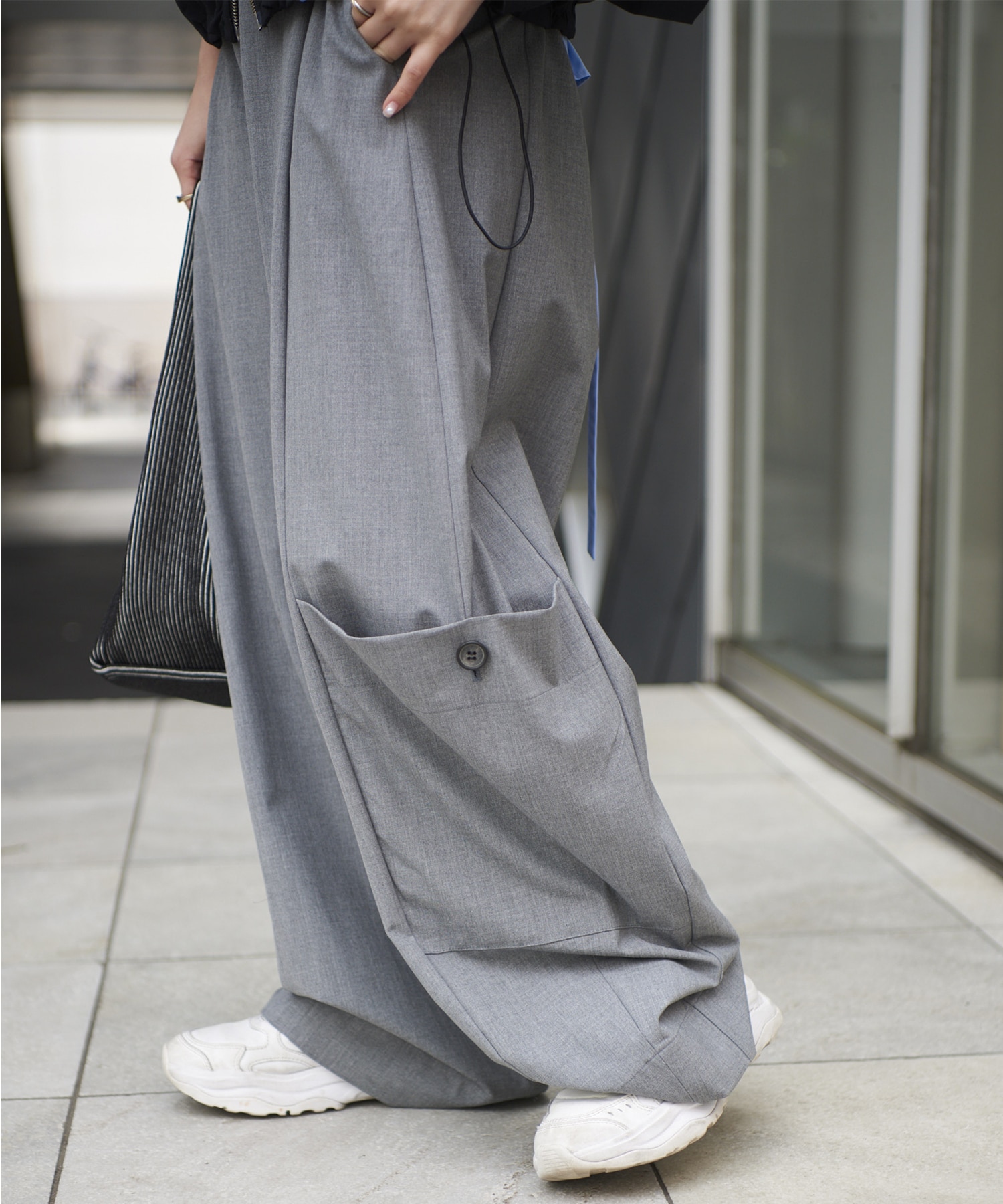 Barrel Leg Cargo Trousers STUDIOUS