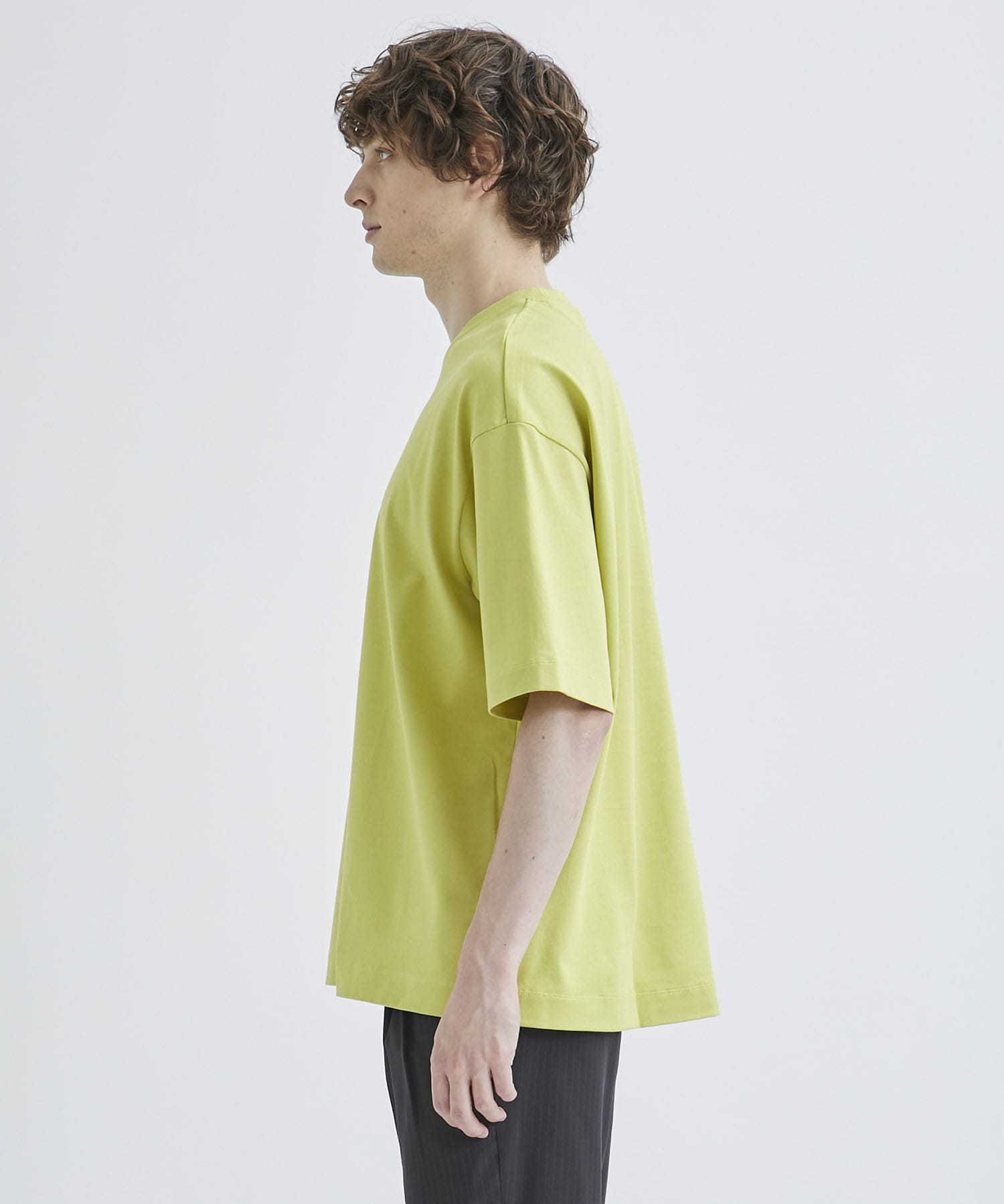 <CITY>BIG TEE STUDIOUS