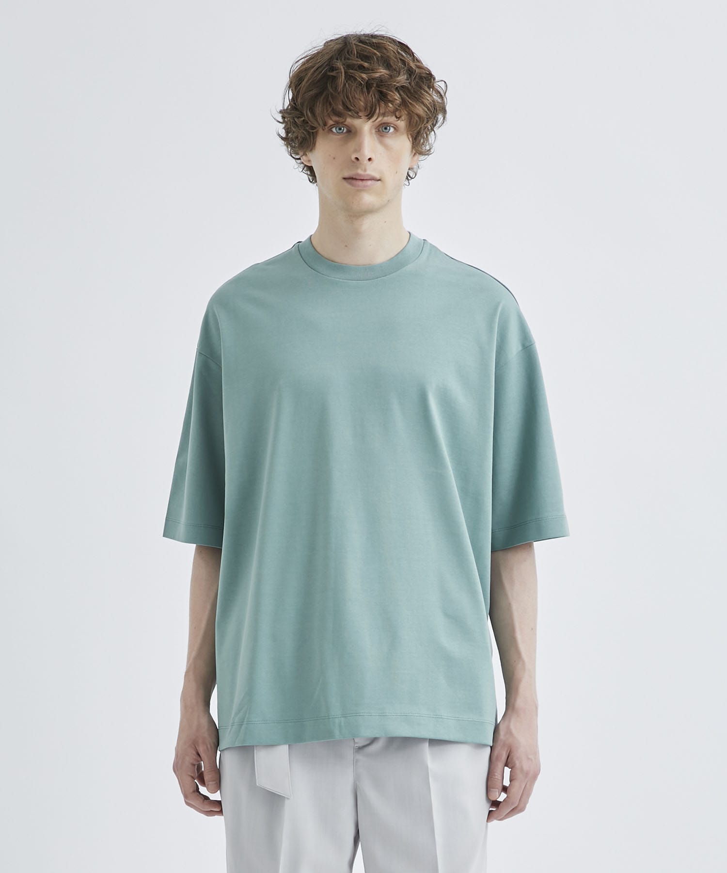 <CITY>BIG TEE STUDIOUS