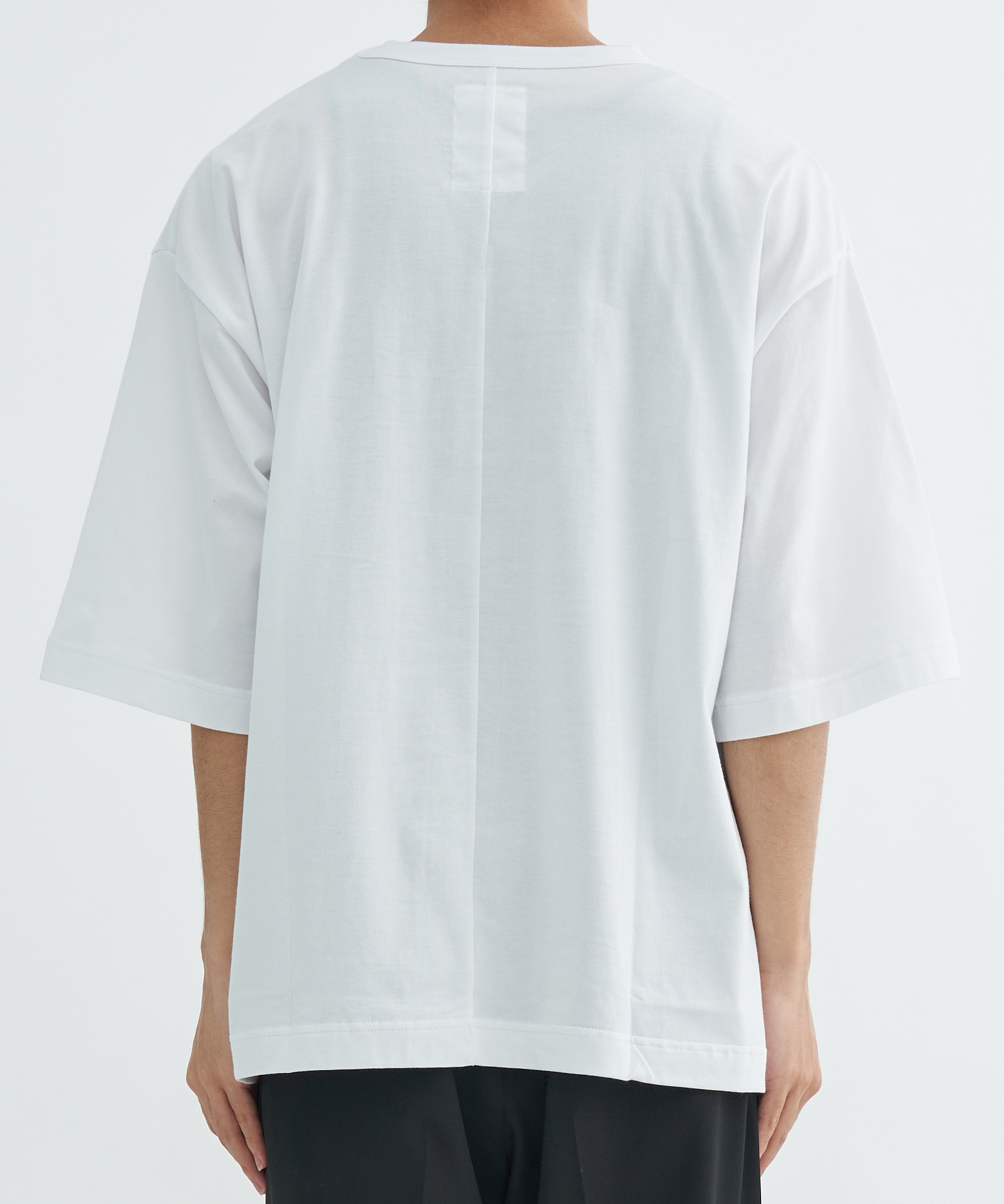 BIRD FEATHER S/S BIG T SHAREEF