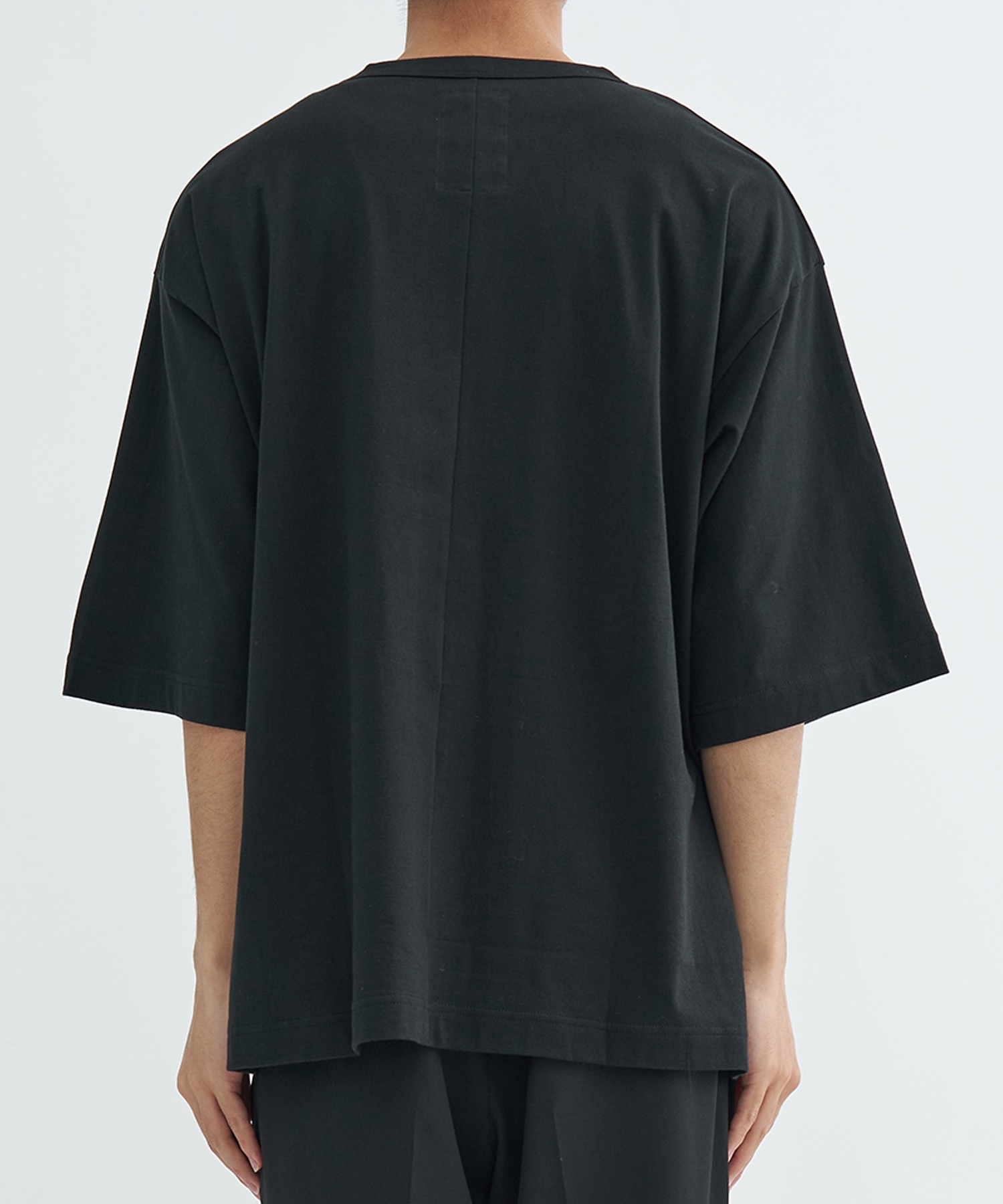 BIRD FEATHER S/S BIG T SHAREEF