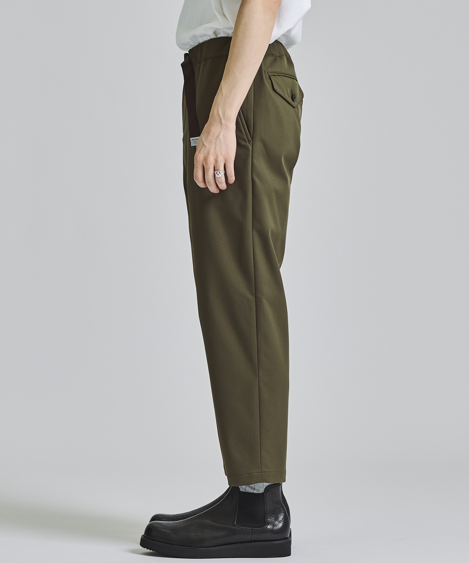 BELTED EASY TAPERED PANTS