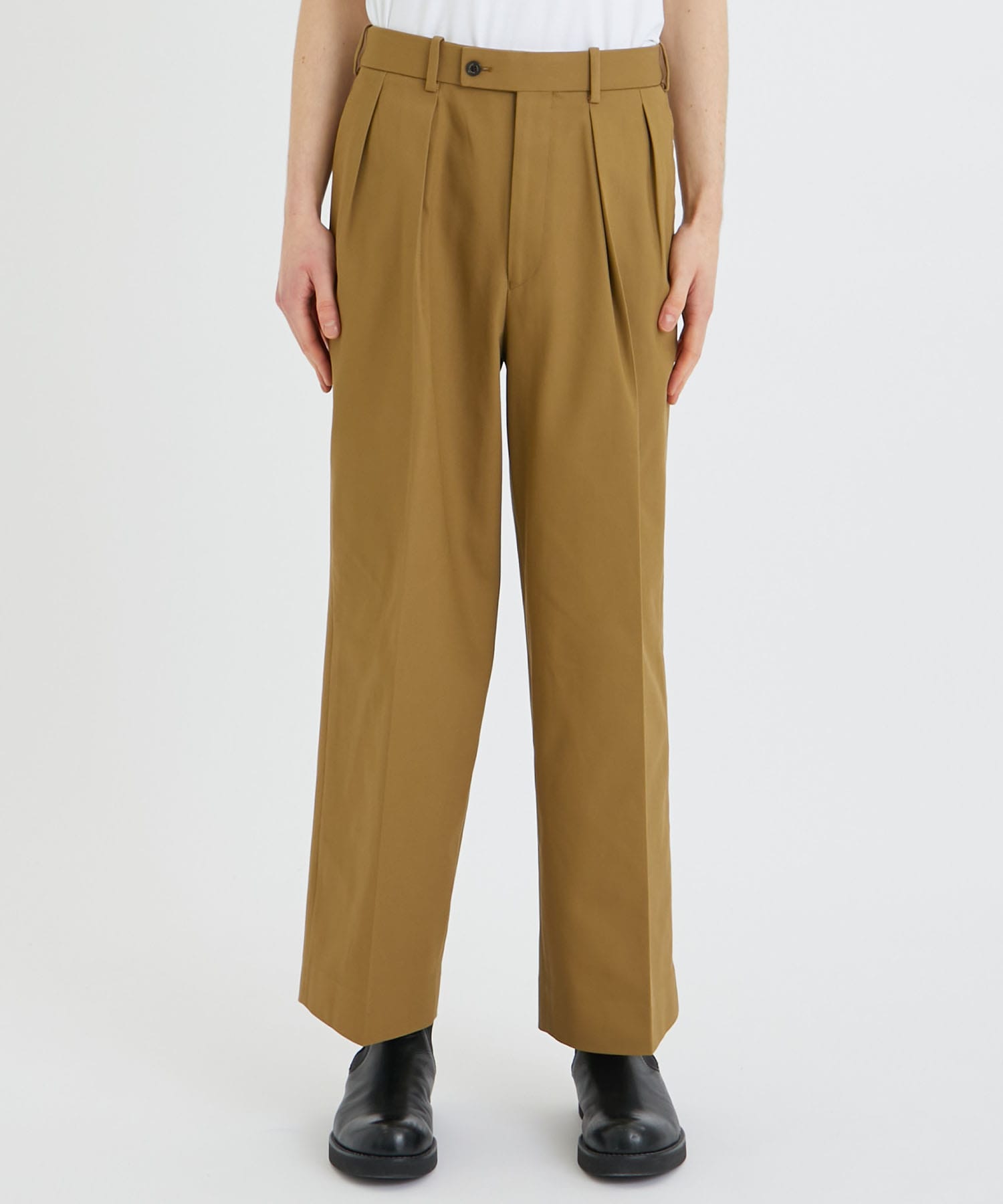 DOUBLE PLEATED TROUSERS | MARKAWARE