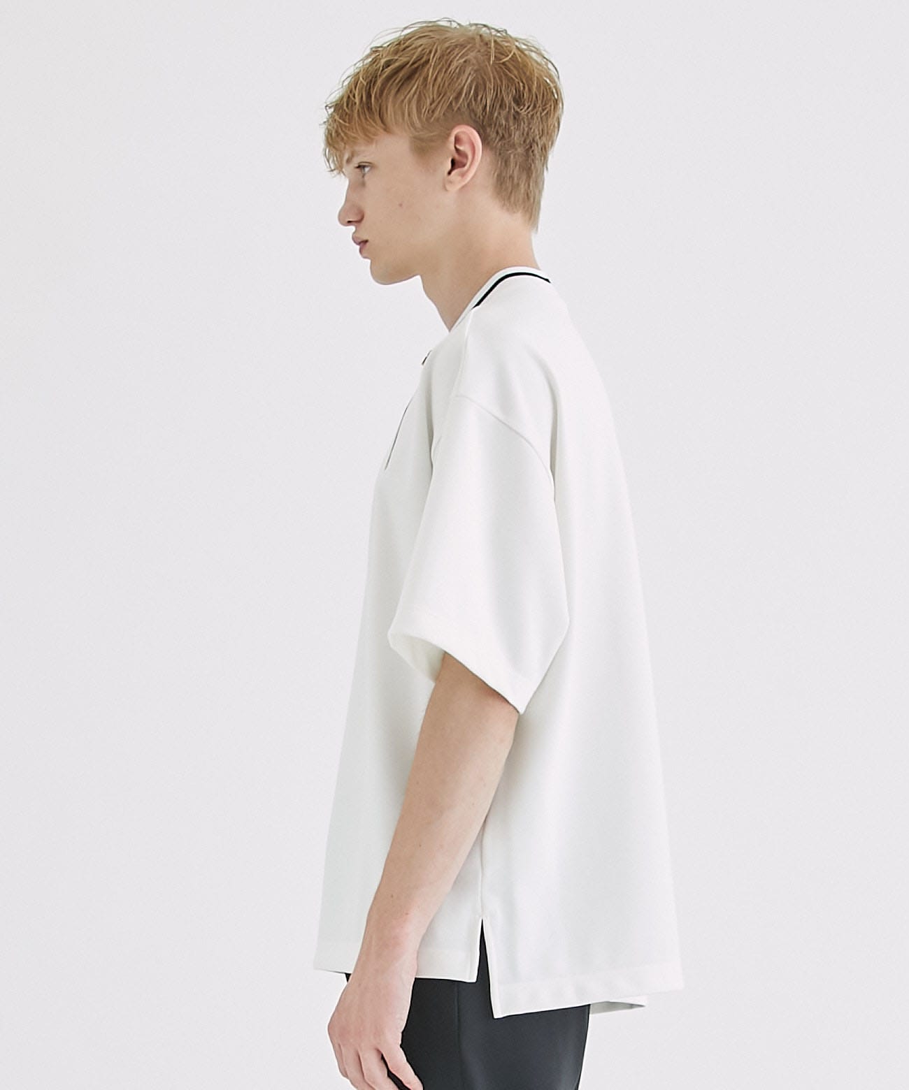 CULLNI STUDIOUS ∬ Over Size Zip Tee | hartwellspremium.com