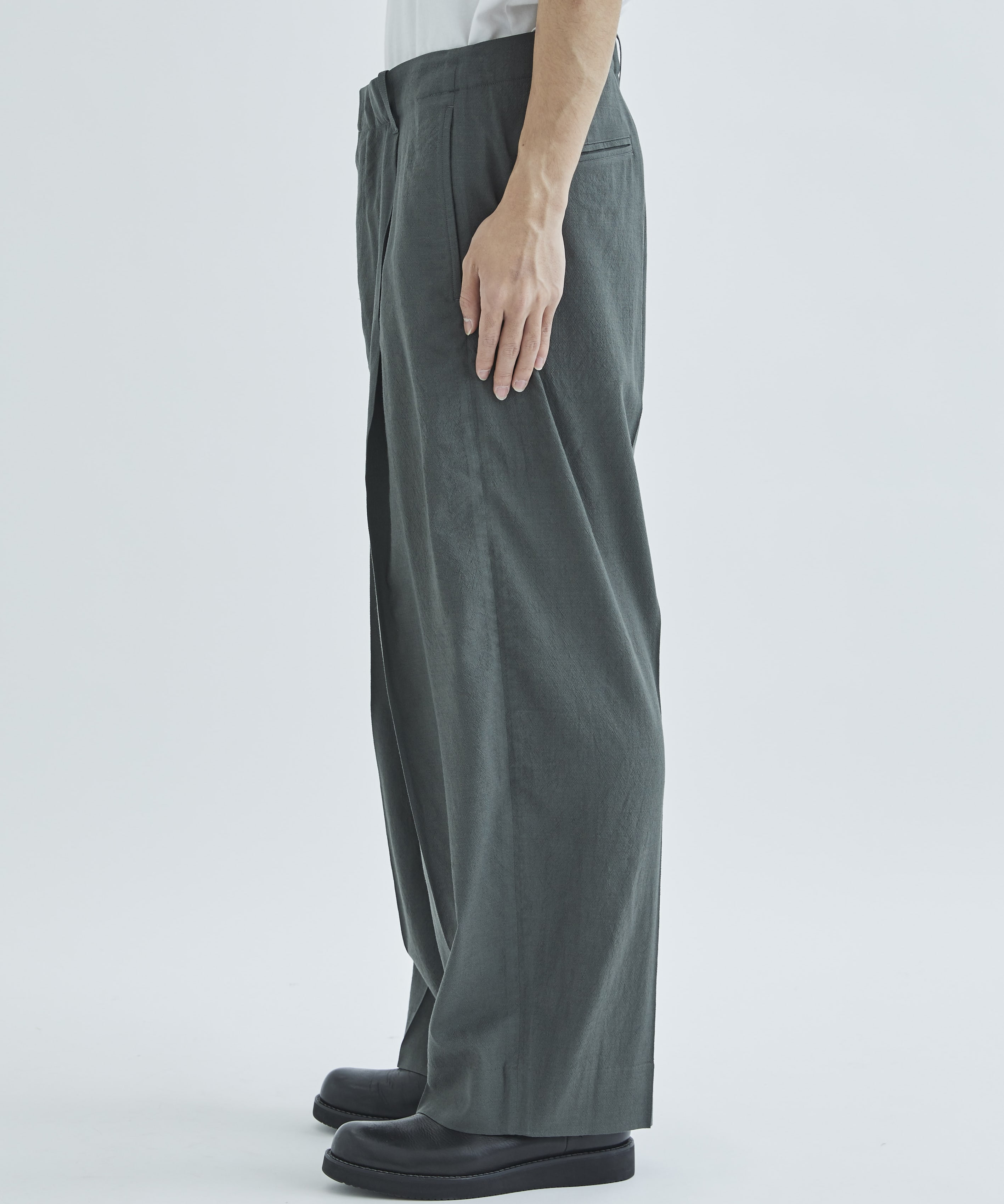 Wool Rayon Silk Super Wide Slacks｜blurhms