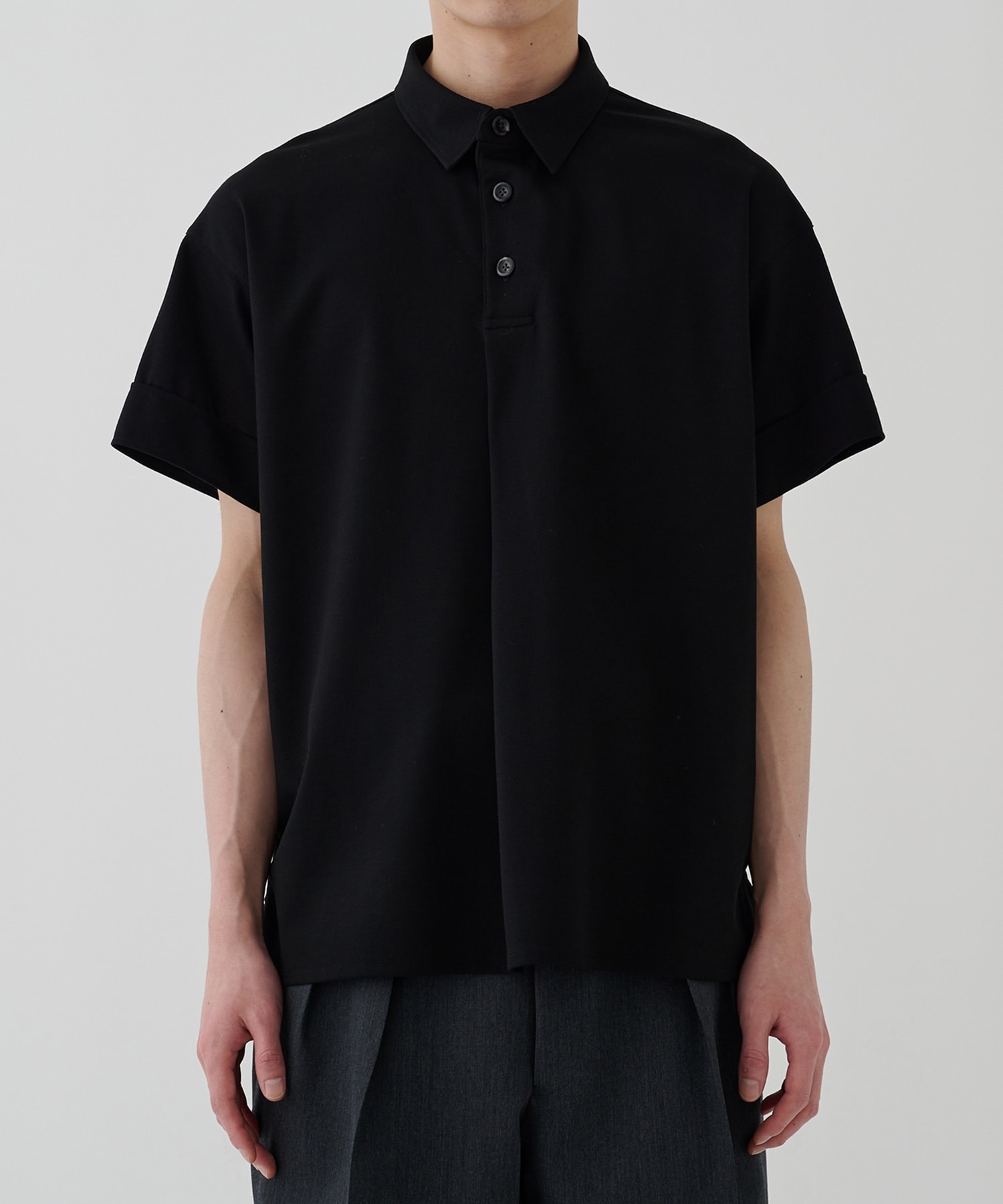 RERACS FRONT TUCK SHORT SLEEVE POLO THE RERACS