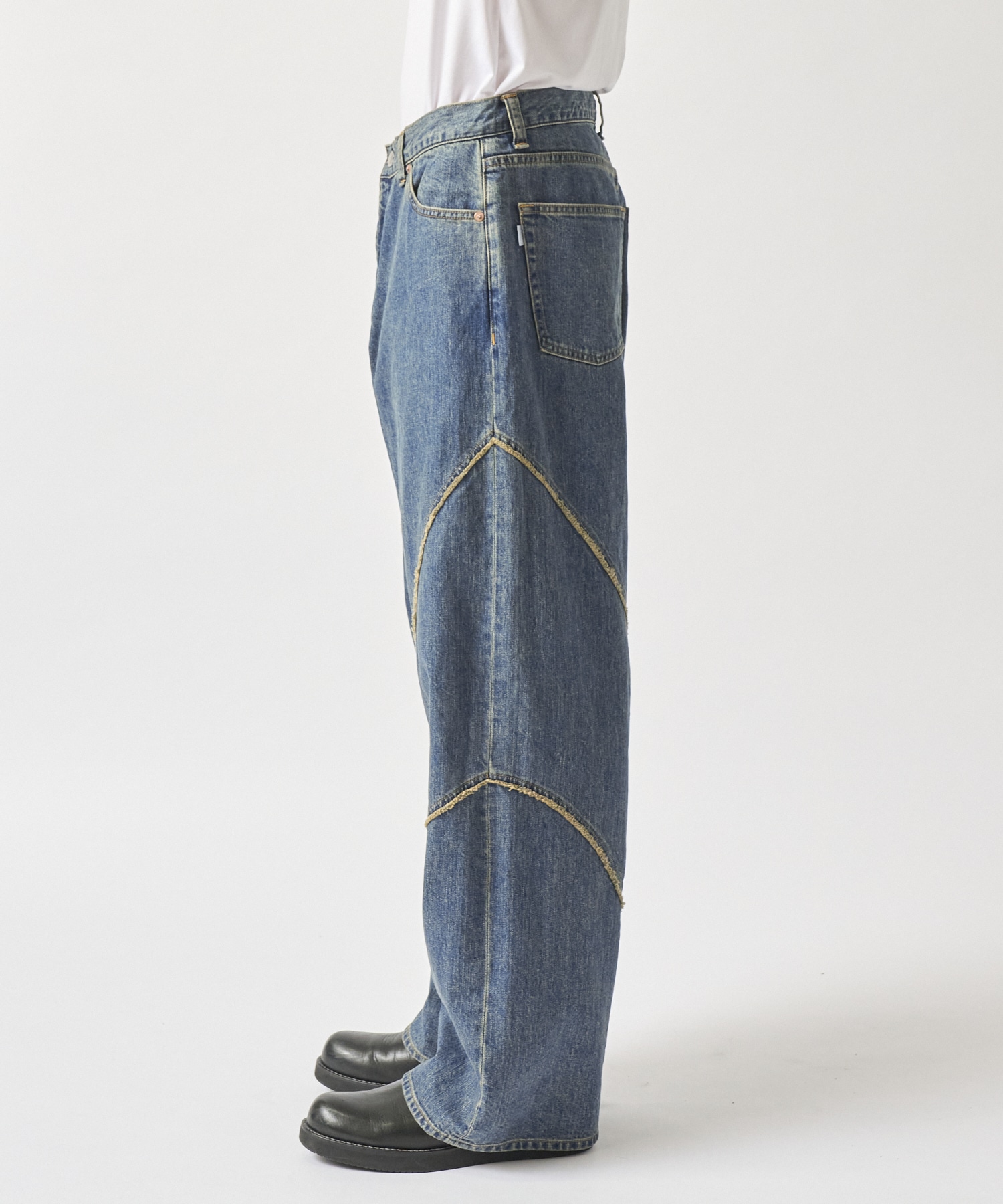 DISTORTED DENIM PANTS JieDa