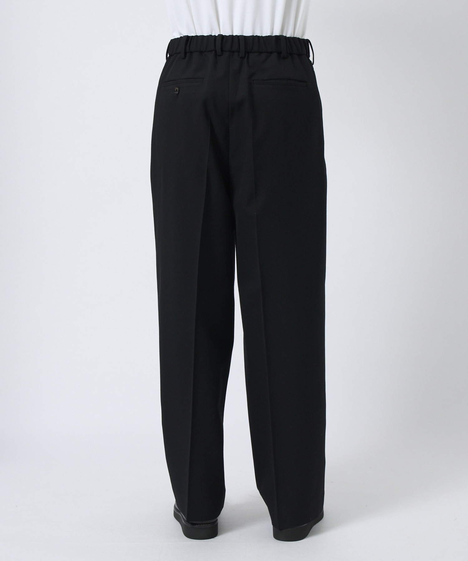 DOUBLE PLEATED TROUSERS MARKAWARE/marka