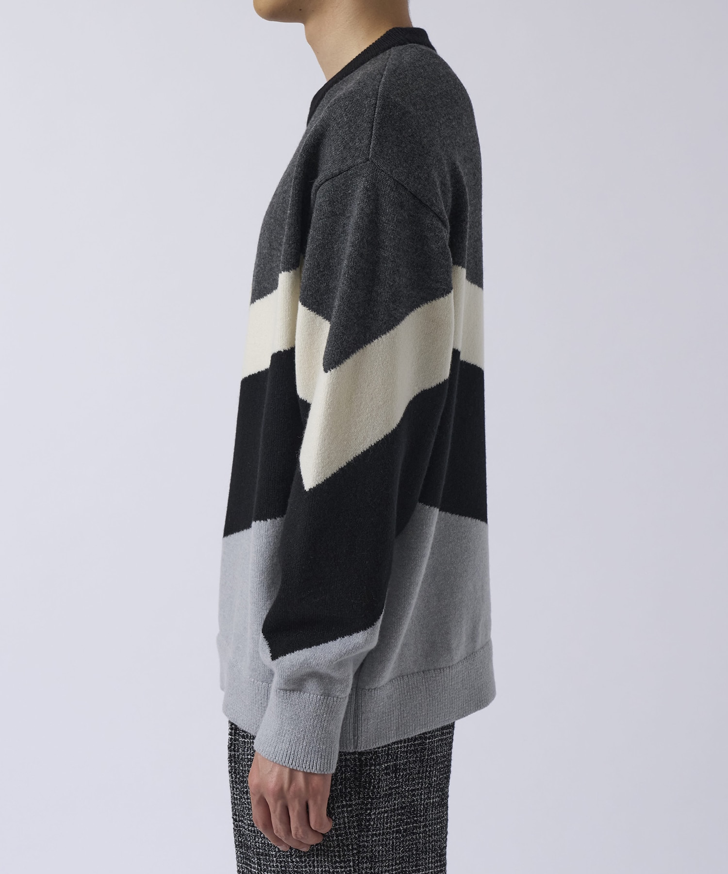 Diagonal Line Multi Color Pullover Knit CULLNI