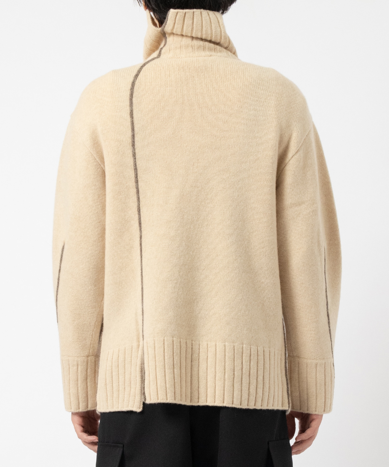 Turtle Neck Knit UJOH HOMME