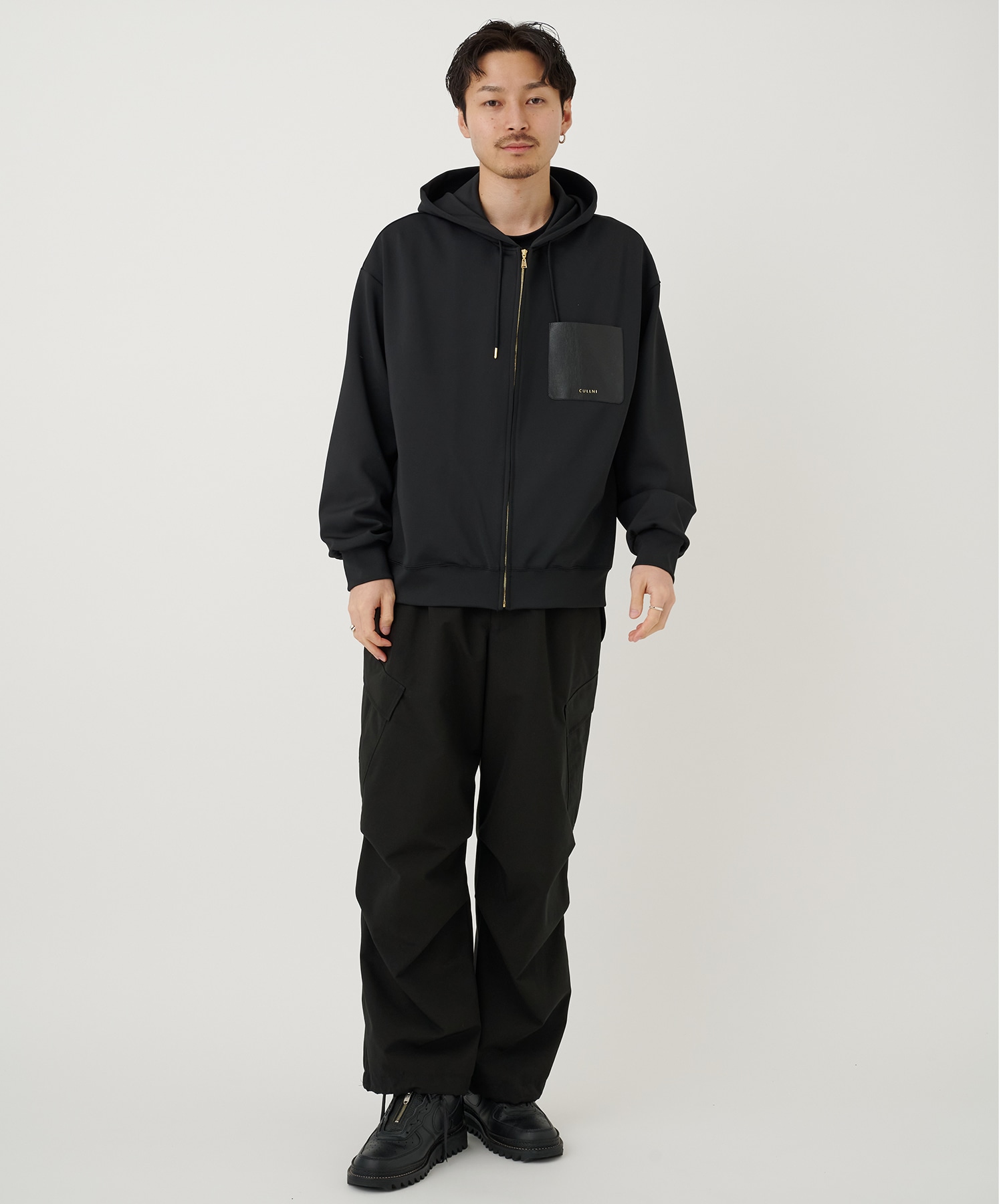 〈別注〉Zip Up Hoodie With Washable Leather Pocket CULLNI