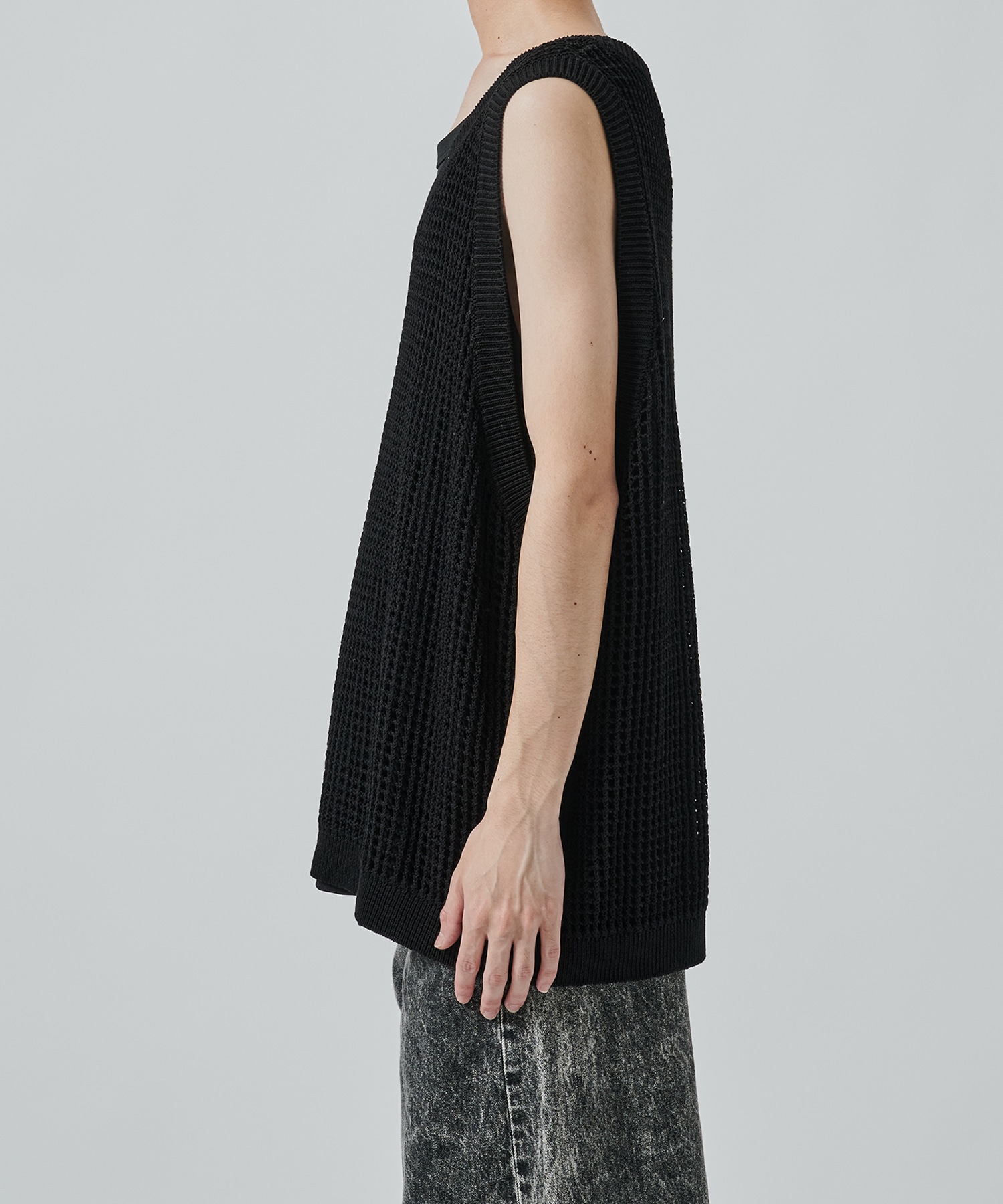 MESH LAYERED TANK TOP SHAREEF