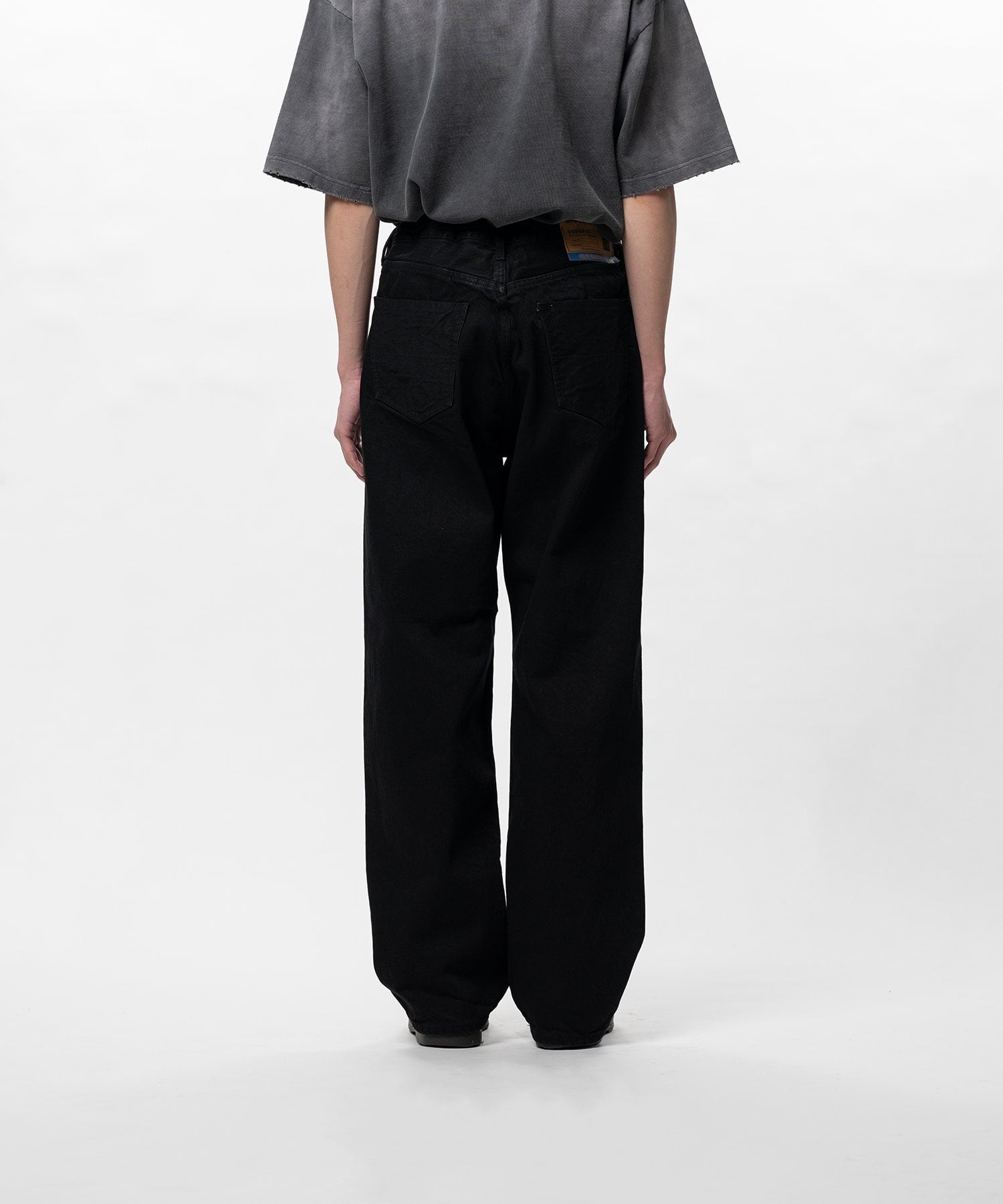 ONE WASHED SELVAGE DENIM STRAIGHT PANTS in・stru(men-tal)