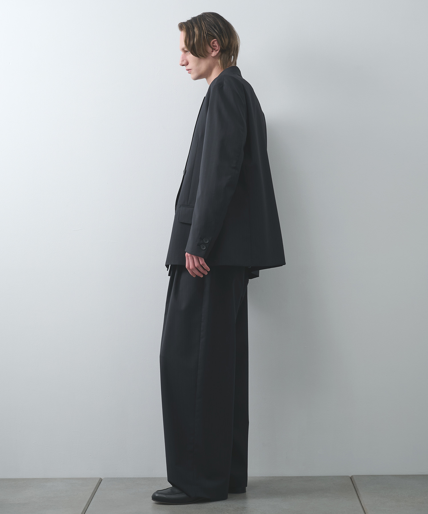 2Tuck Curve Slacks STUDIOUS