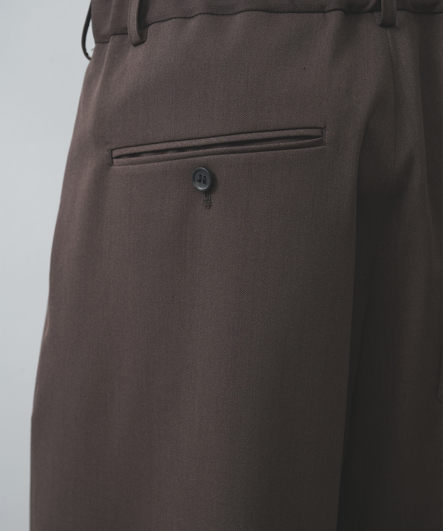 2Tuck Curve Slacks STUDIOUS