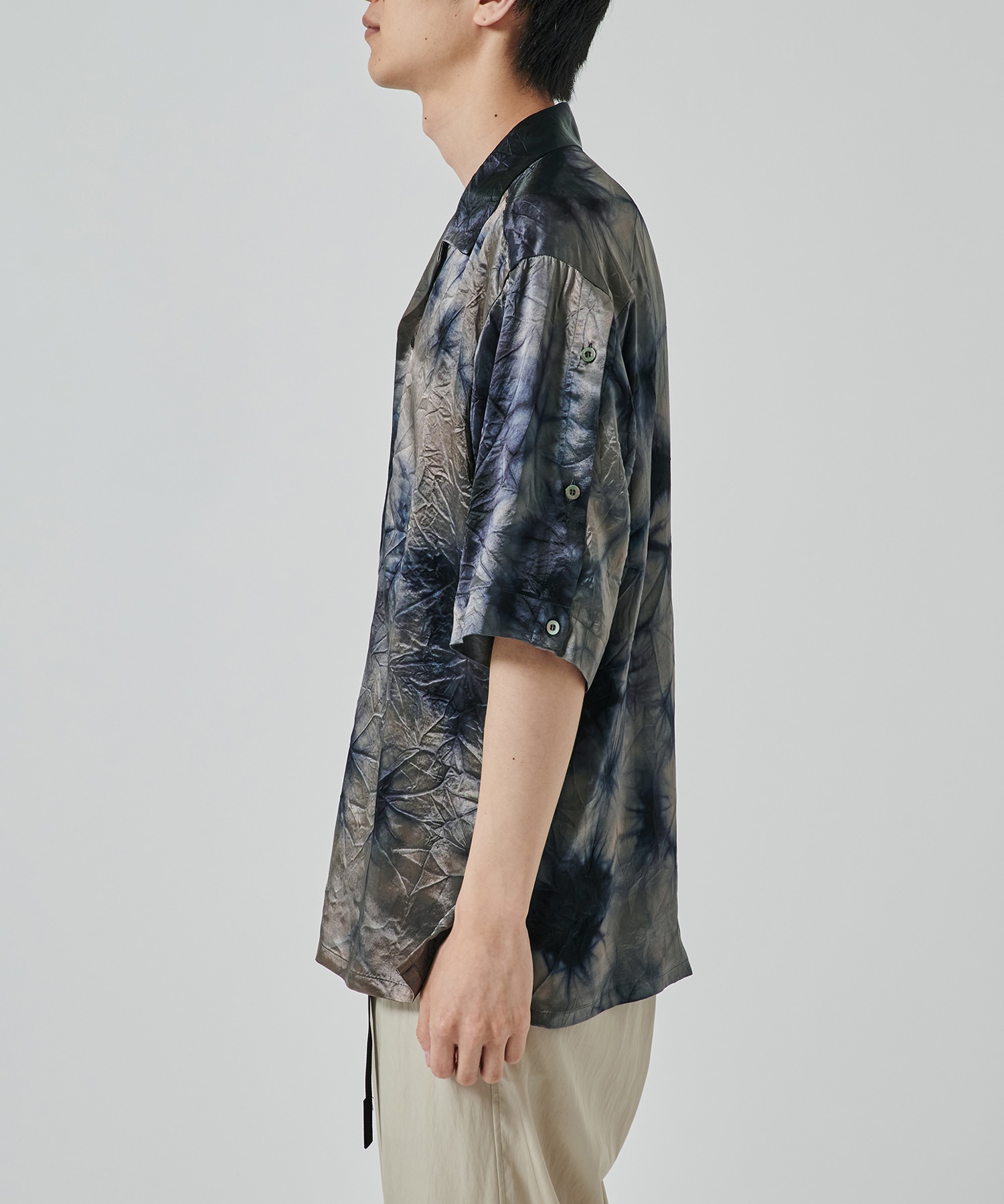 Slit Sleeve Open Collar Shirt UJOH HOMME