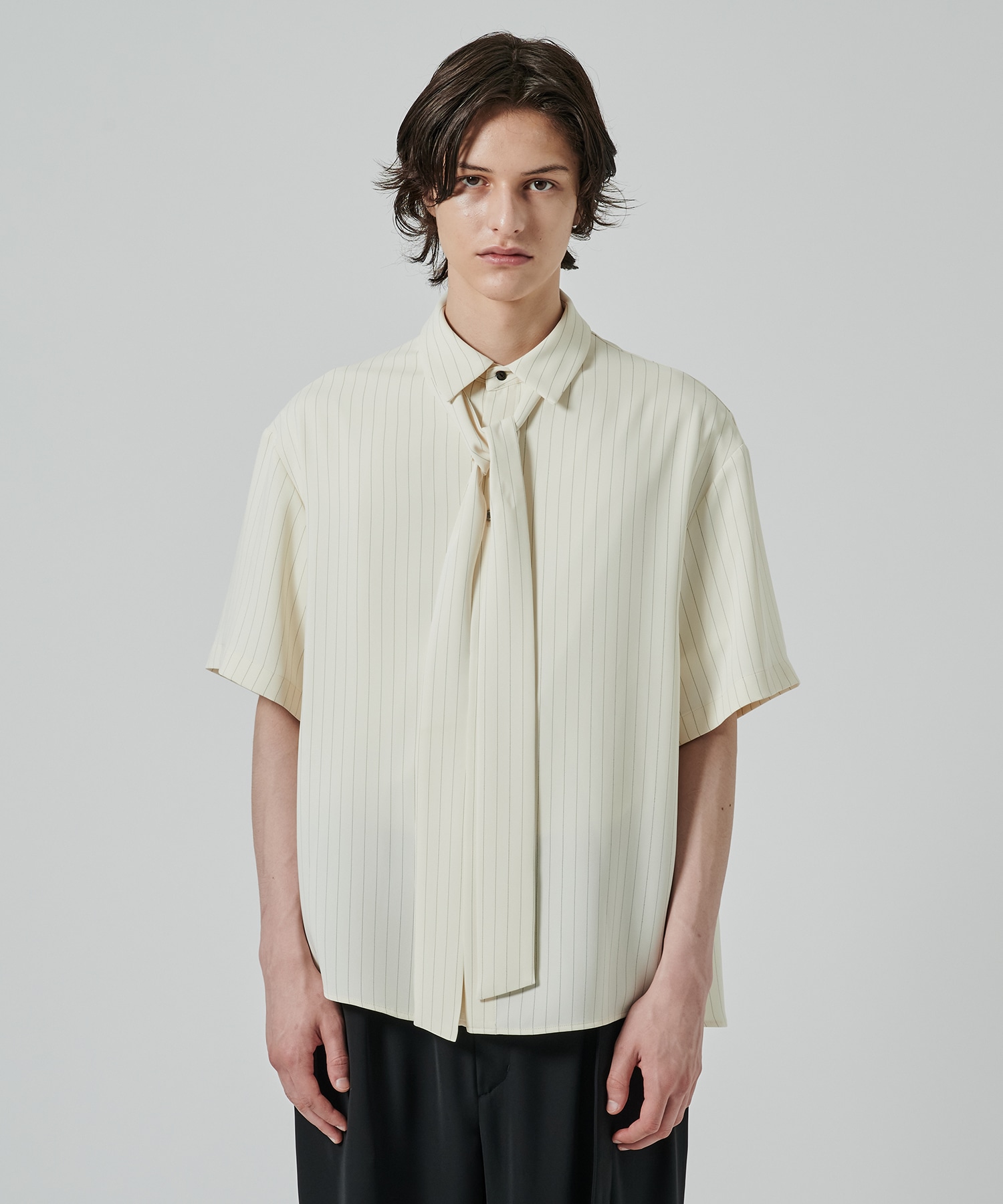 Double Satin Stripe Bow Tie Short Sleeve Shirt CULLNI