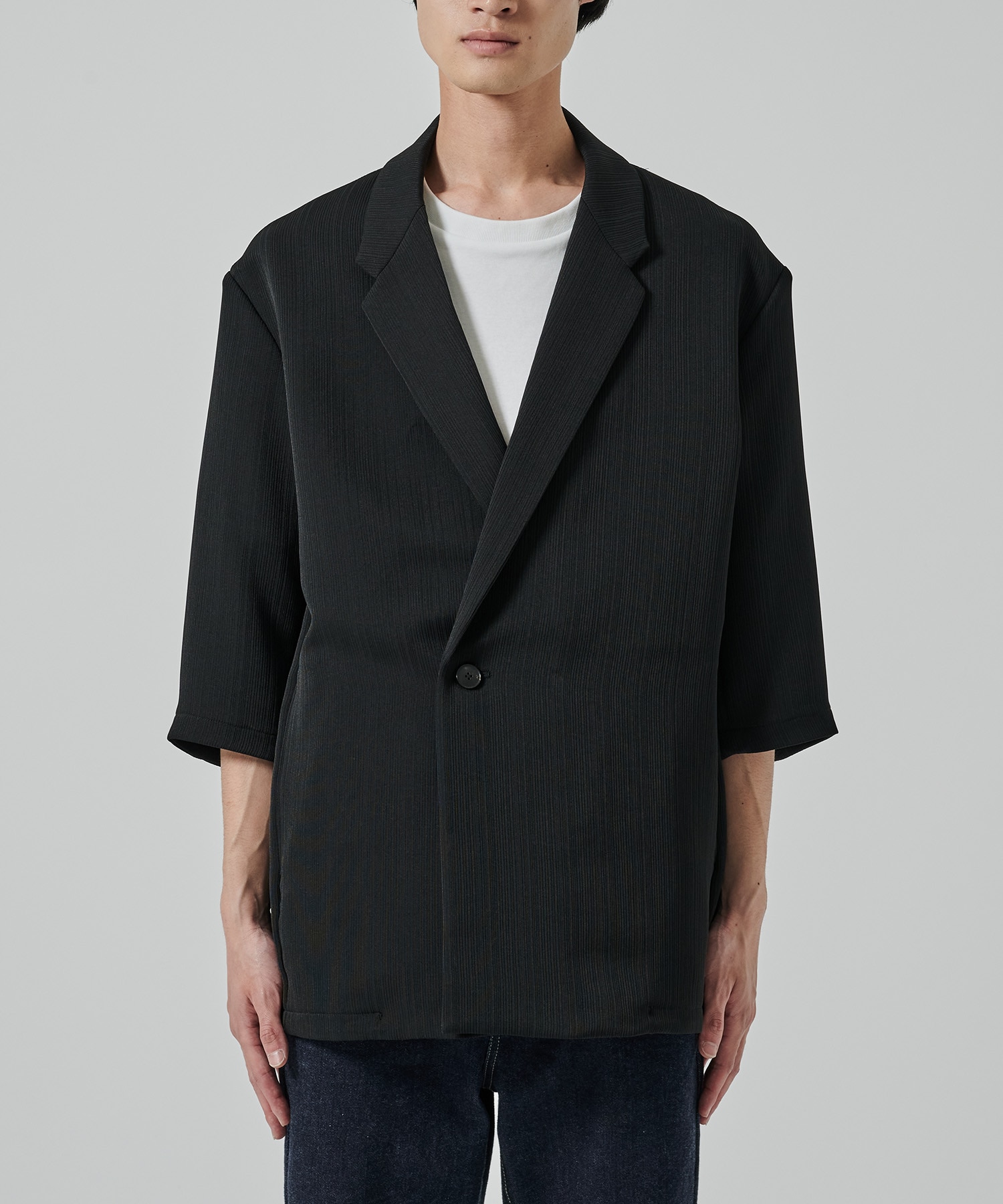 PLEATS HALF SLEEVE JACKET STUDIOUS