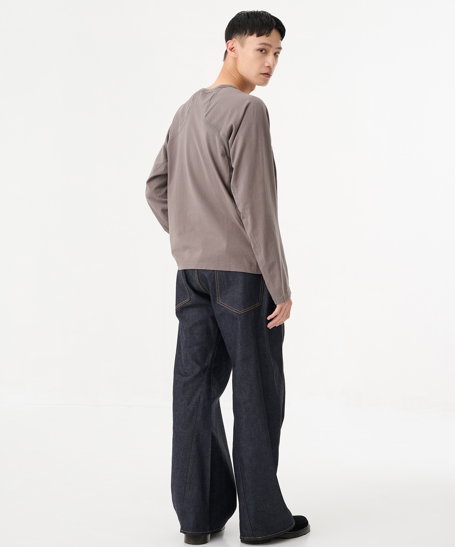 〈別注〉 PANELED LONG SLEEVE T-SHIRT NVRFRGT