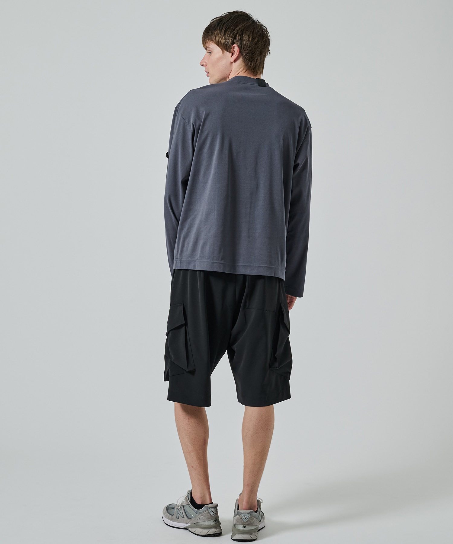 2251-CS04-019 CREWNECK LONG SLEEVE N.HOOLYWOOD
