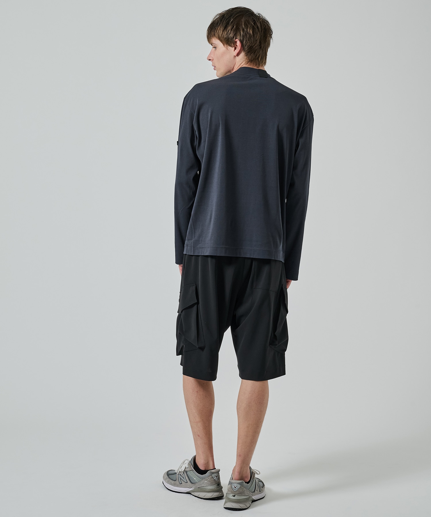 2251-CS04-019 CREWNECK LONG SLEEVE N.HOOLYWOOD