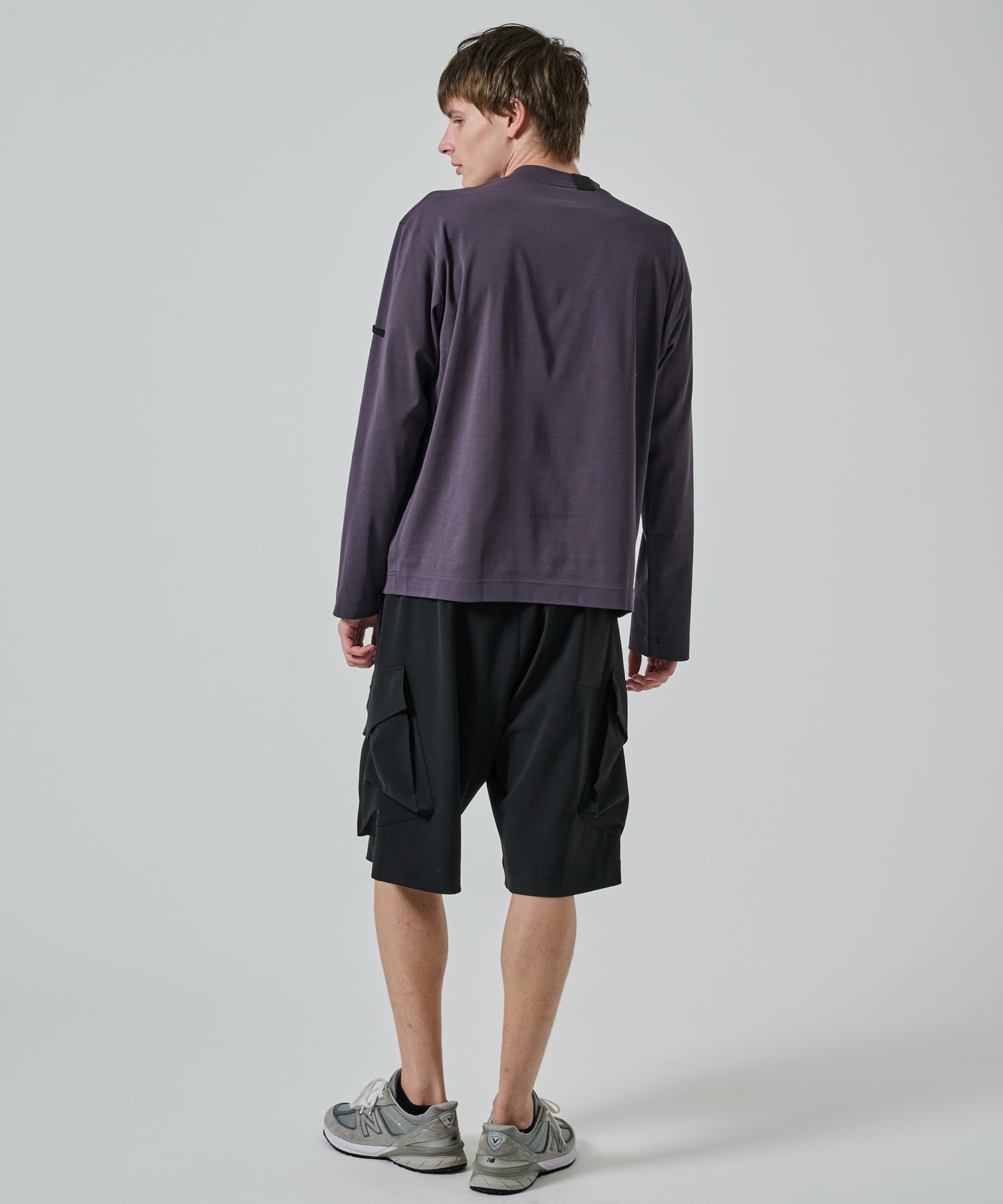 2251-CS04-019 CREWNECK LONG SLEEVE N.HOOLYWOOD