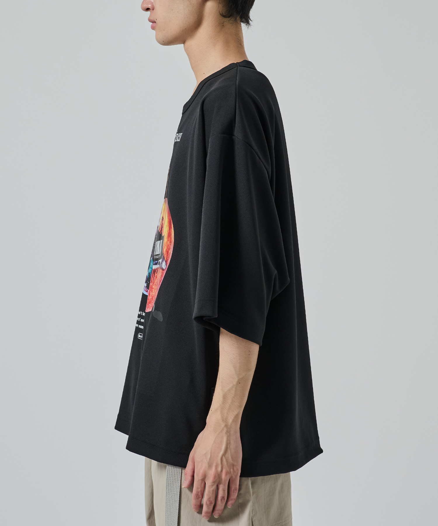 APPLE×TALTE TEE SHAREEF