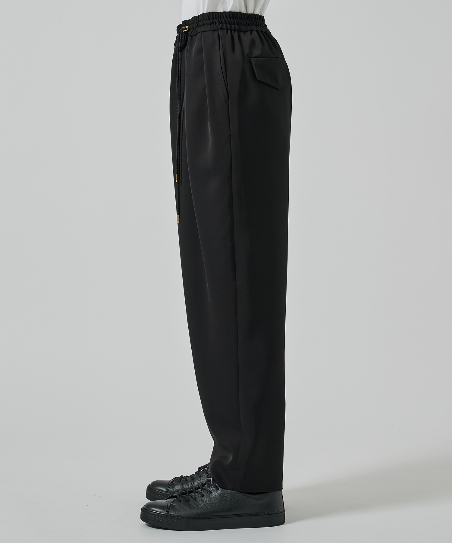 〈別注〉 Dry Stretch Twill Side Drawstring Relax Wide Tapered Pa CULLNI