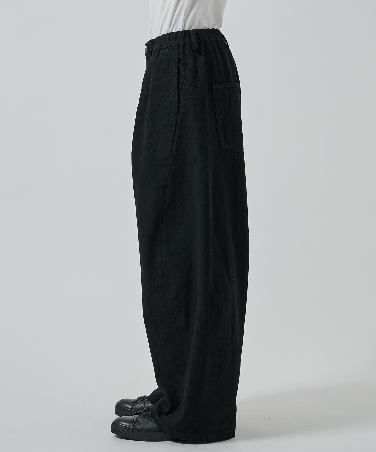 BALLOON WIDE DEINM PANTS STUDIOUS