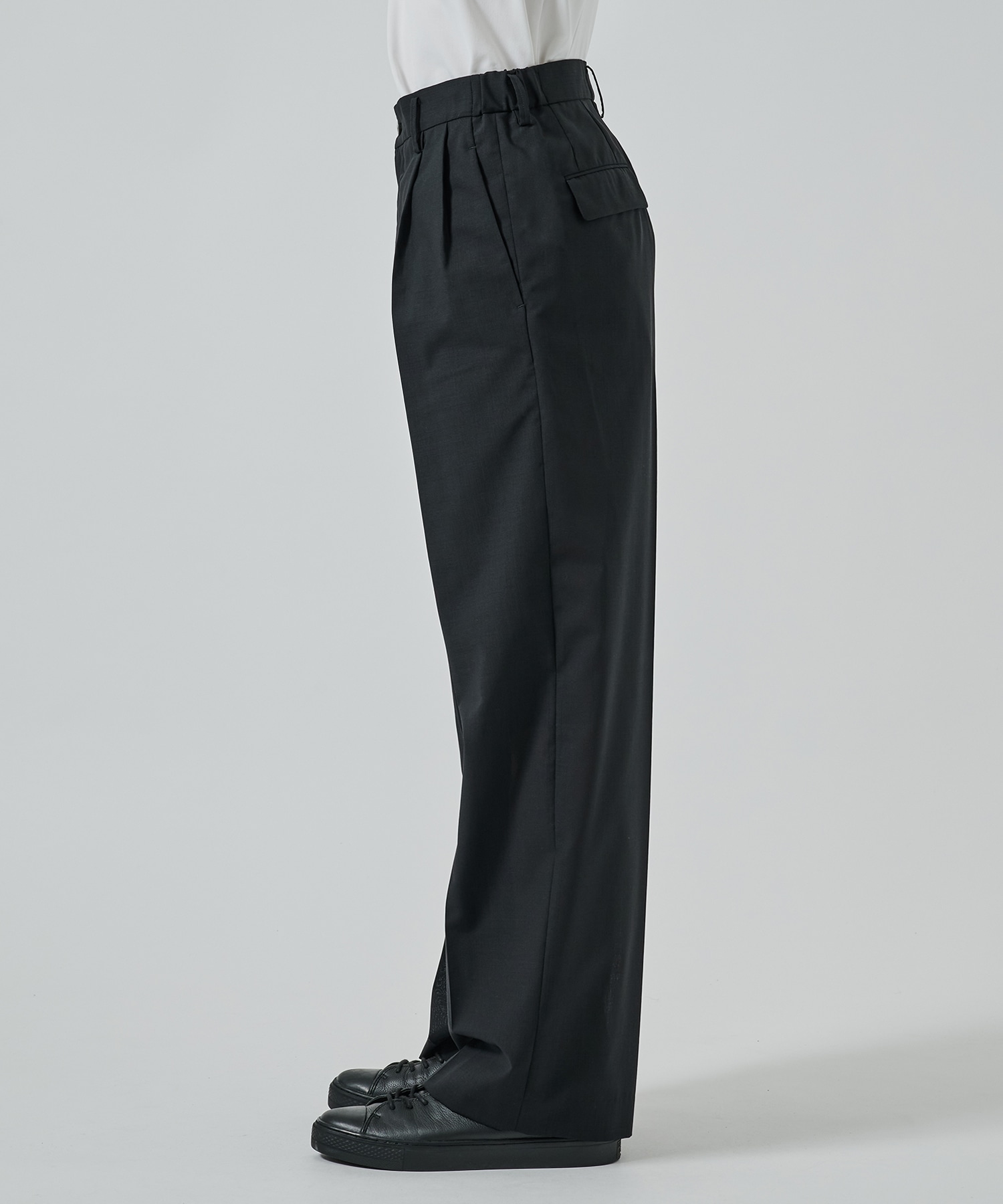 別注 TWO TUCKS WIDE TROUSERS IRENISA