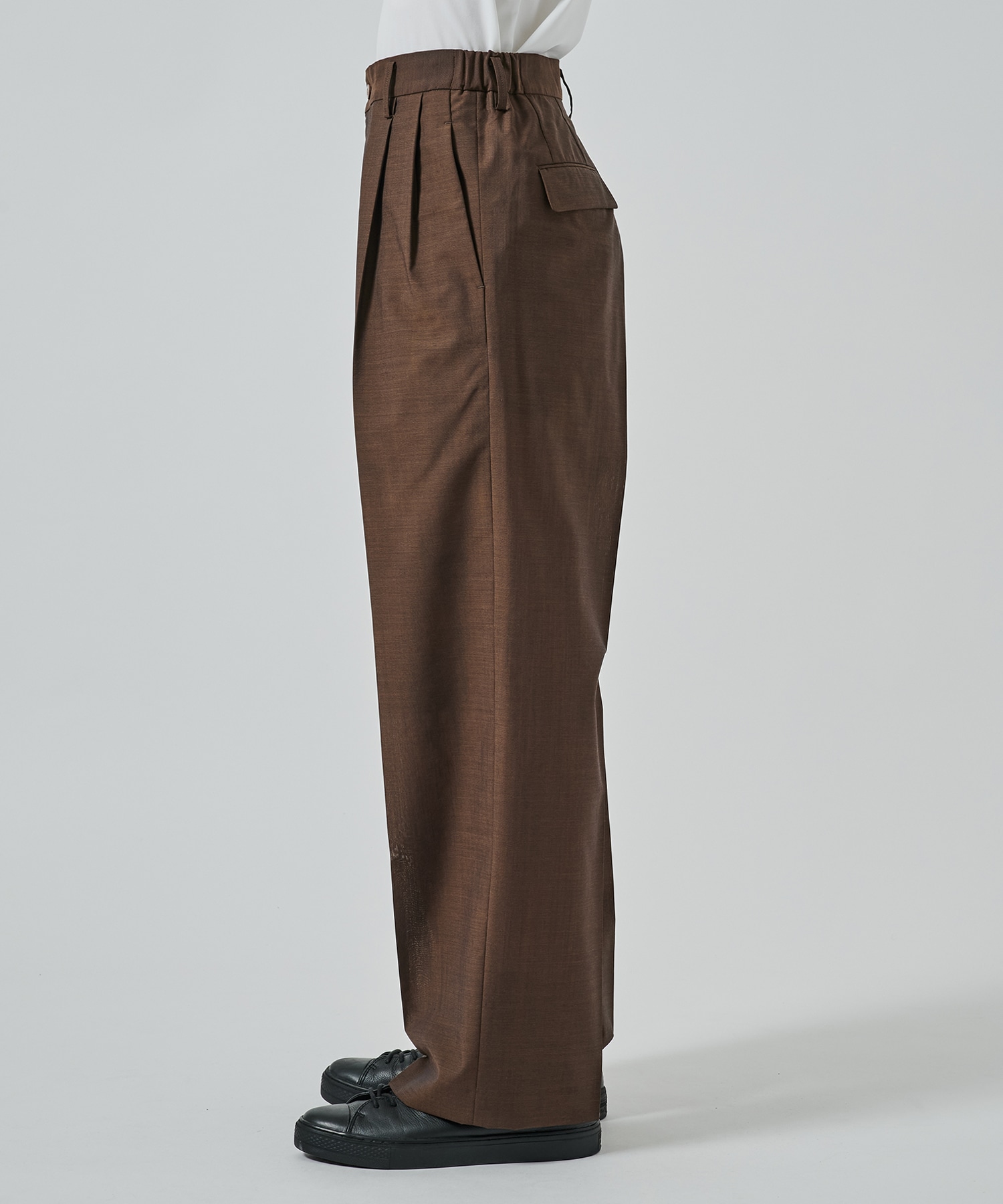 別注 TWO TUCKS WIDE TROUSERS IRENISA