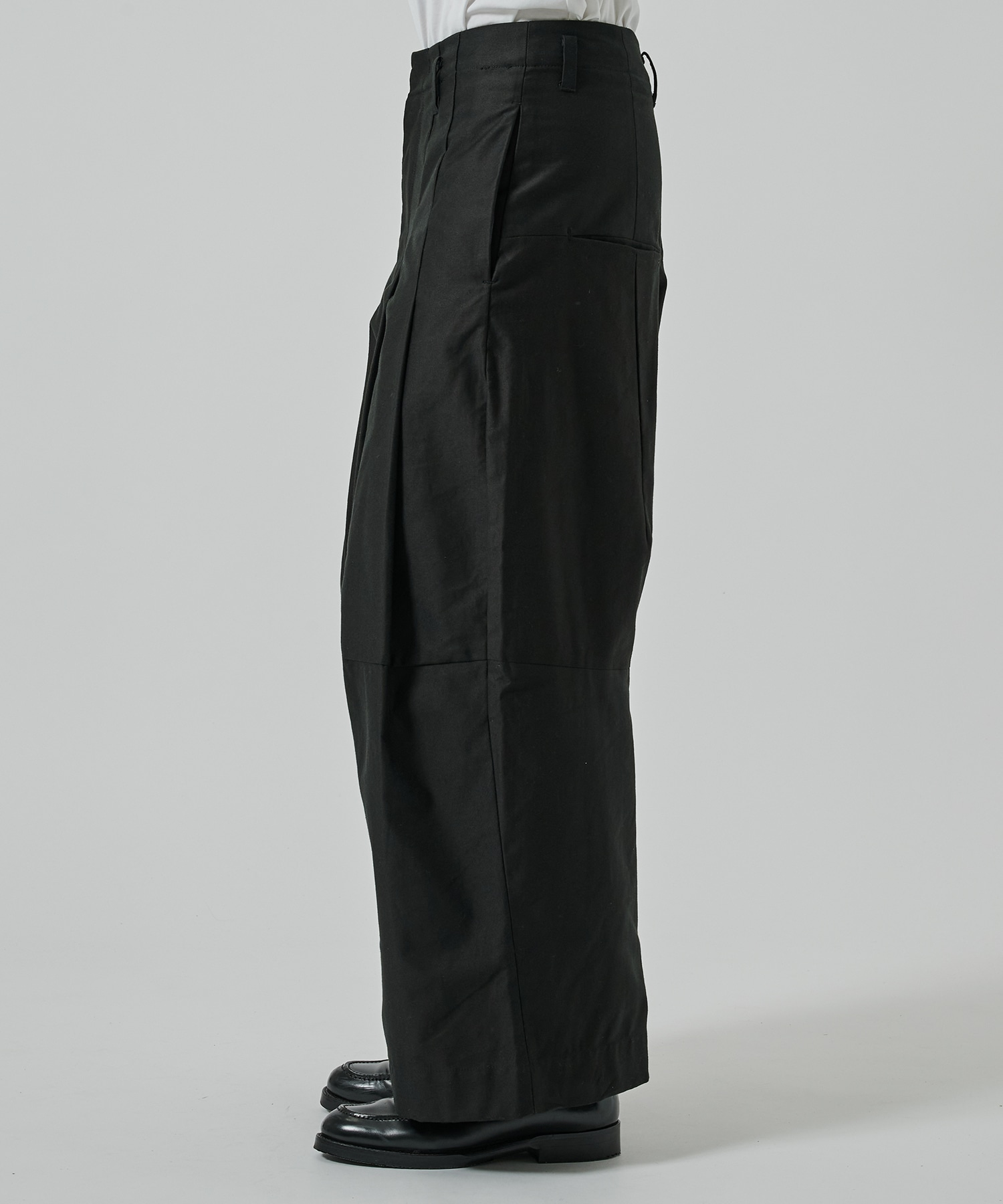 BAGGY SHINYAKOZUKA