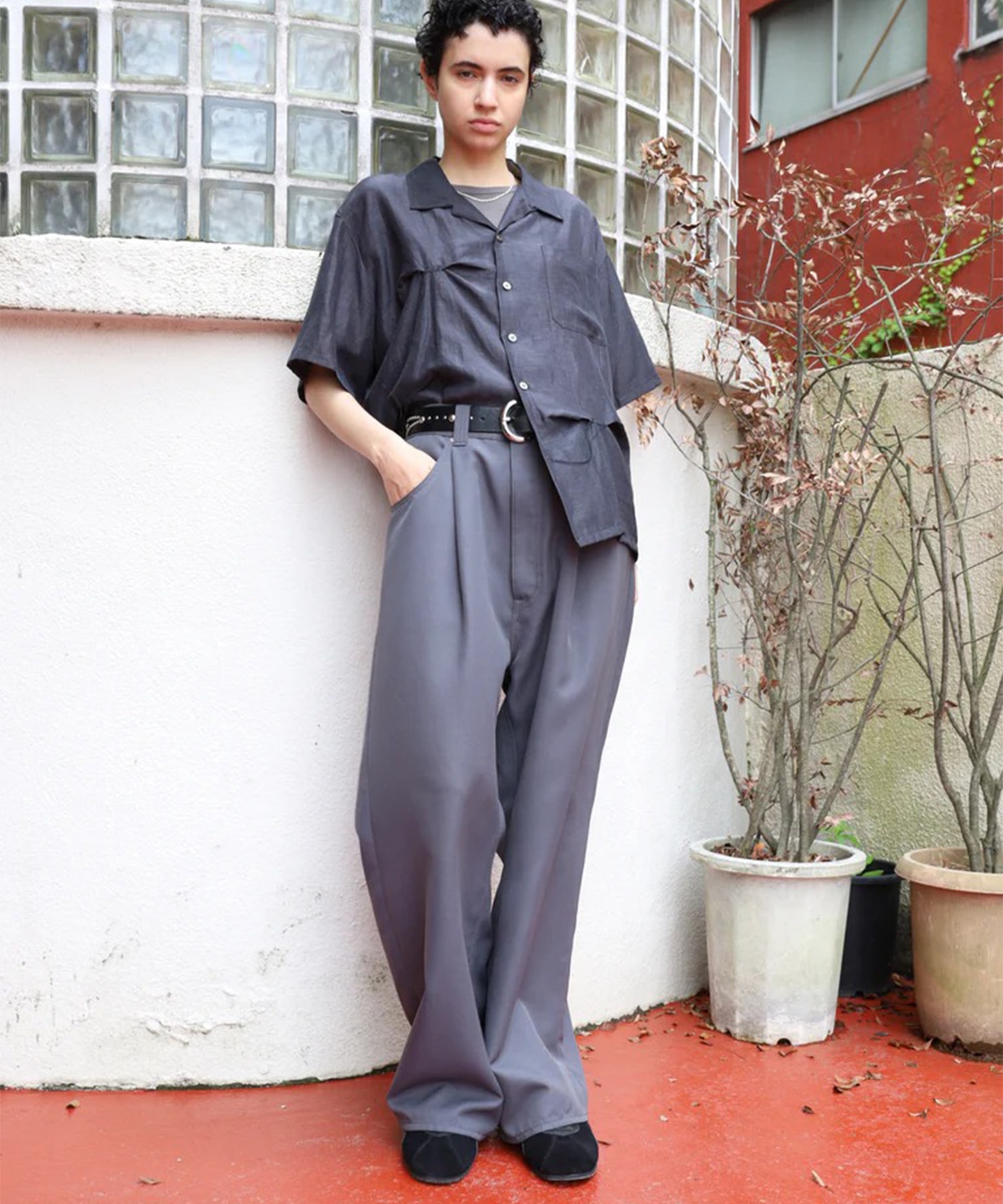 WIDE ONE TUCK STRAIGHT PANTS JieDa