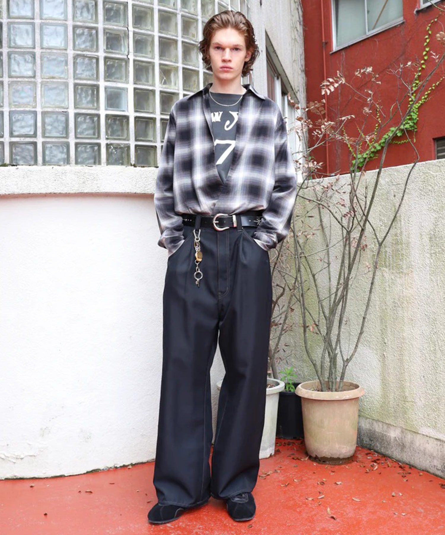 WIDE ONE TUCK STRAIGHT PANTS JieDa